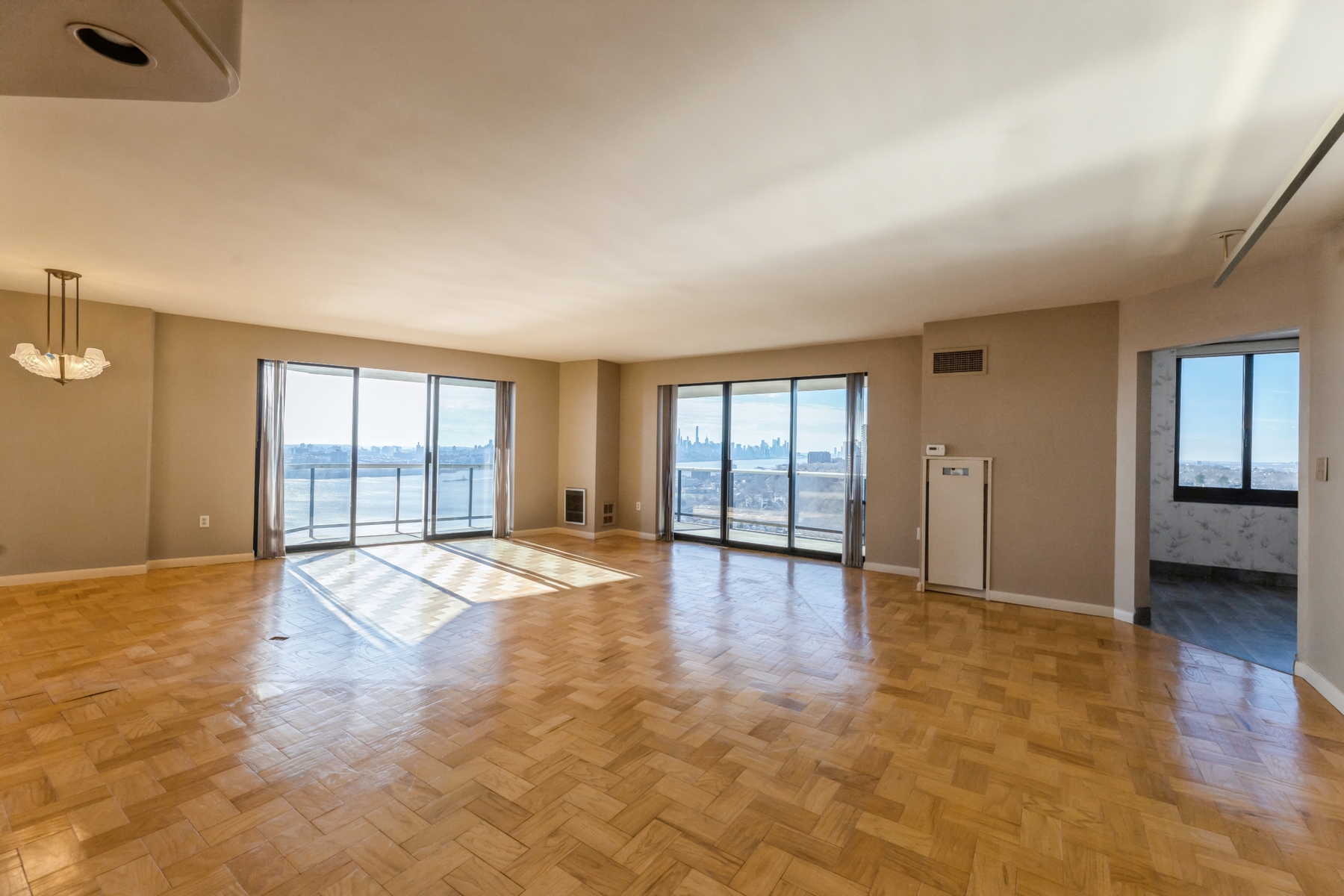 1512 Palisade Avenue, #16J 