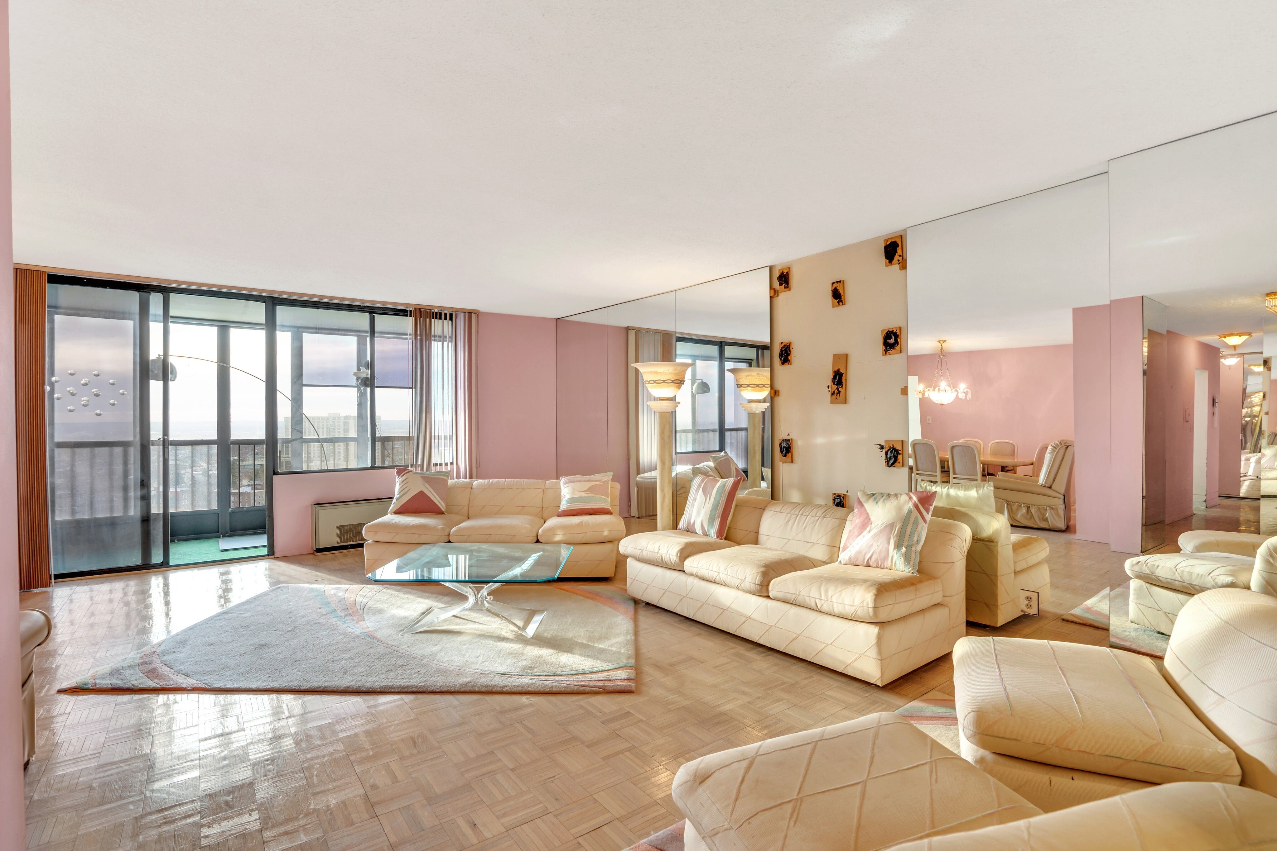 300 Winston Drive, #2018