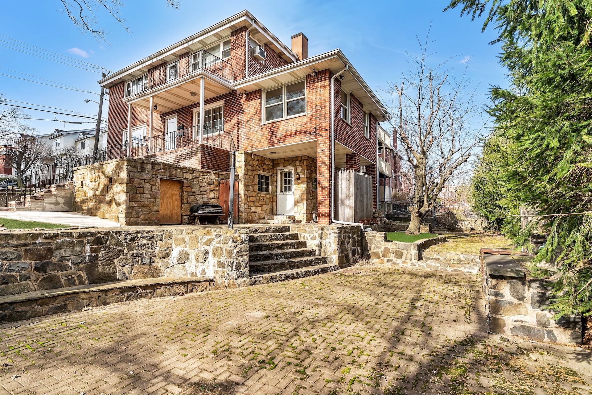 135 Old Palisade Rd 