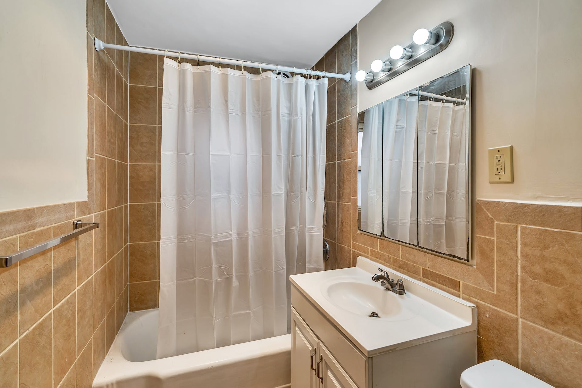 135 Old Palisade Rd 
