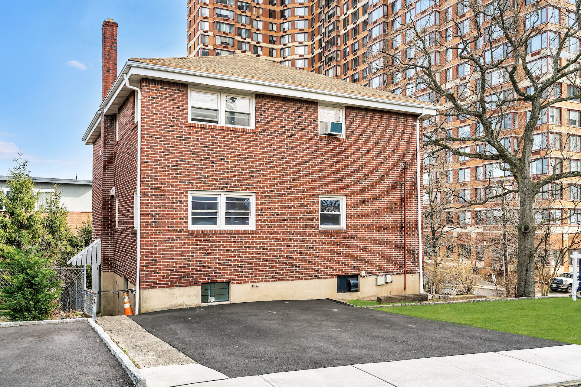 135 Old Palisade Rd 