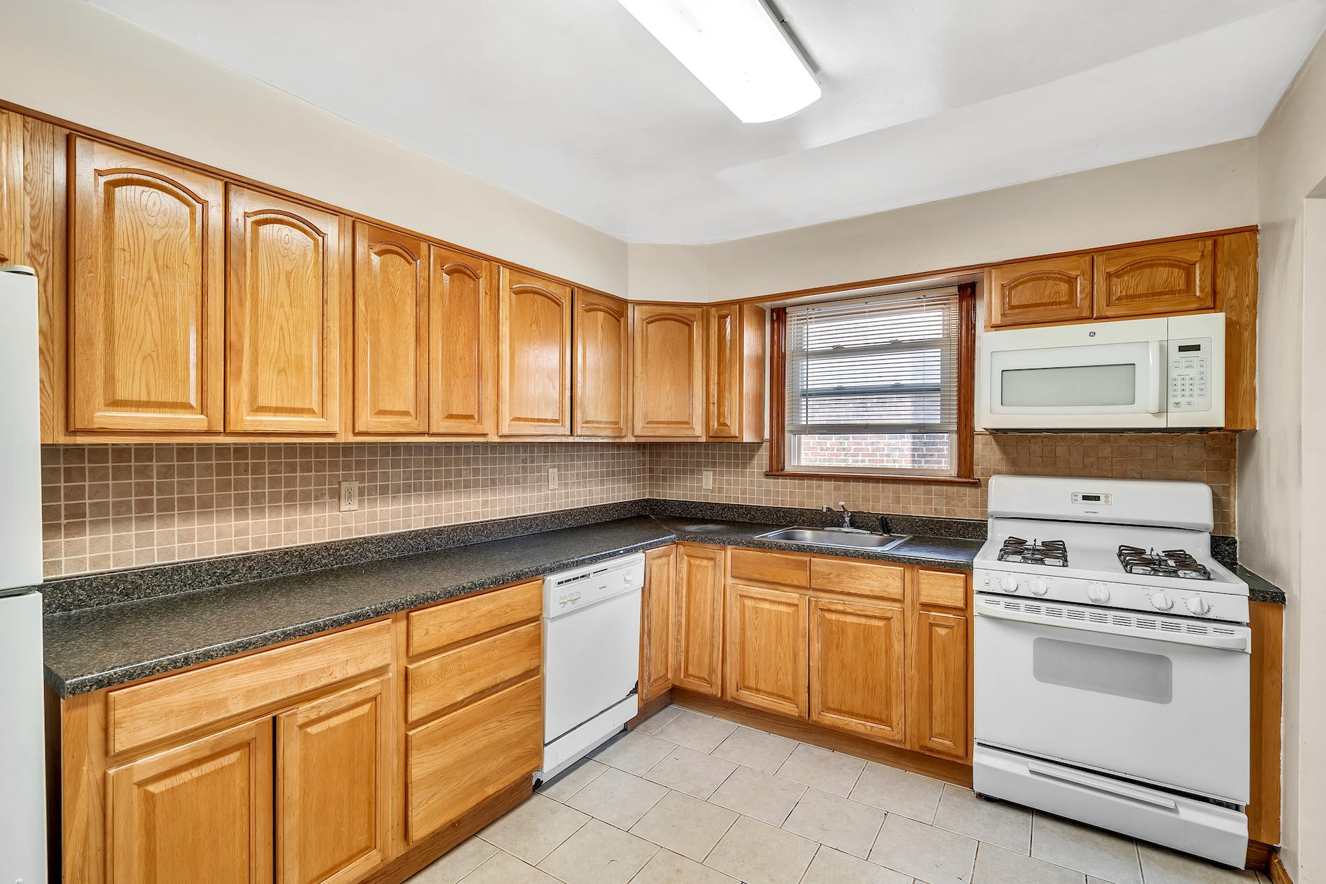 135 Old Palisade Rd 