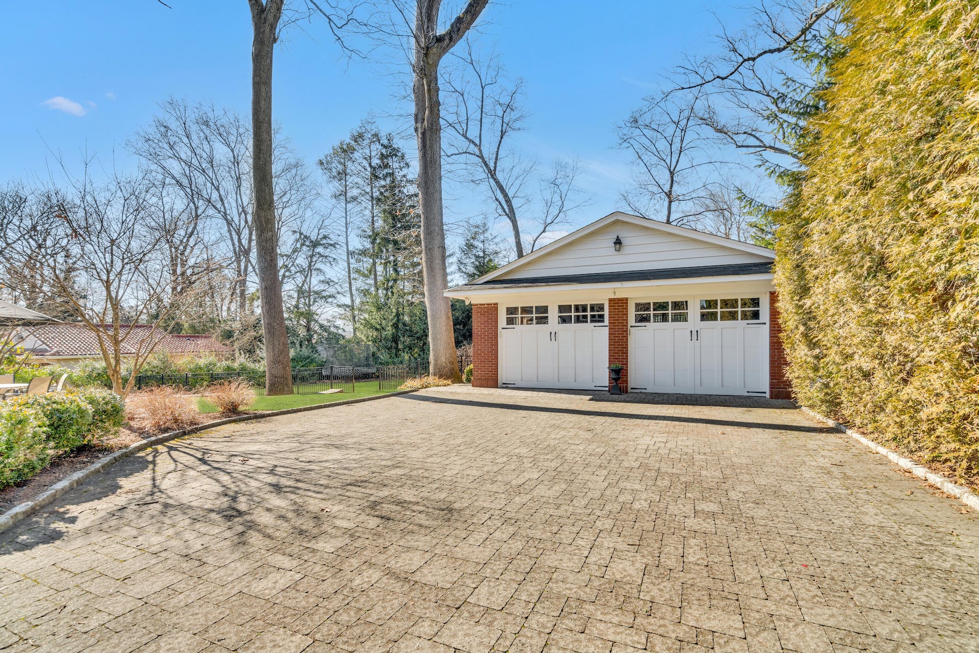 234 Sunset Avenue 
