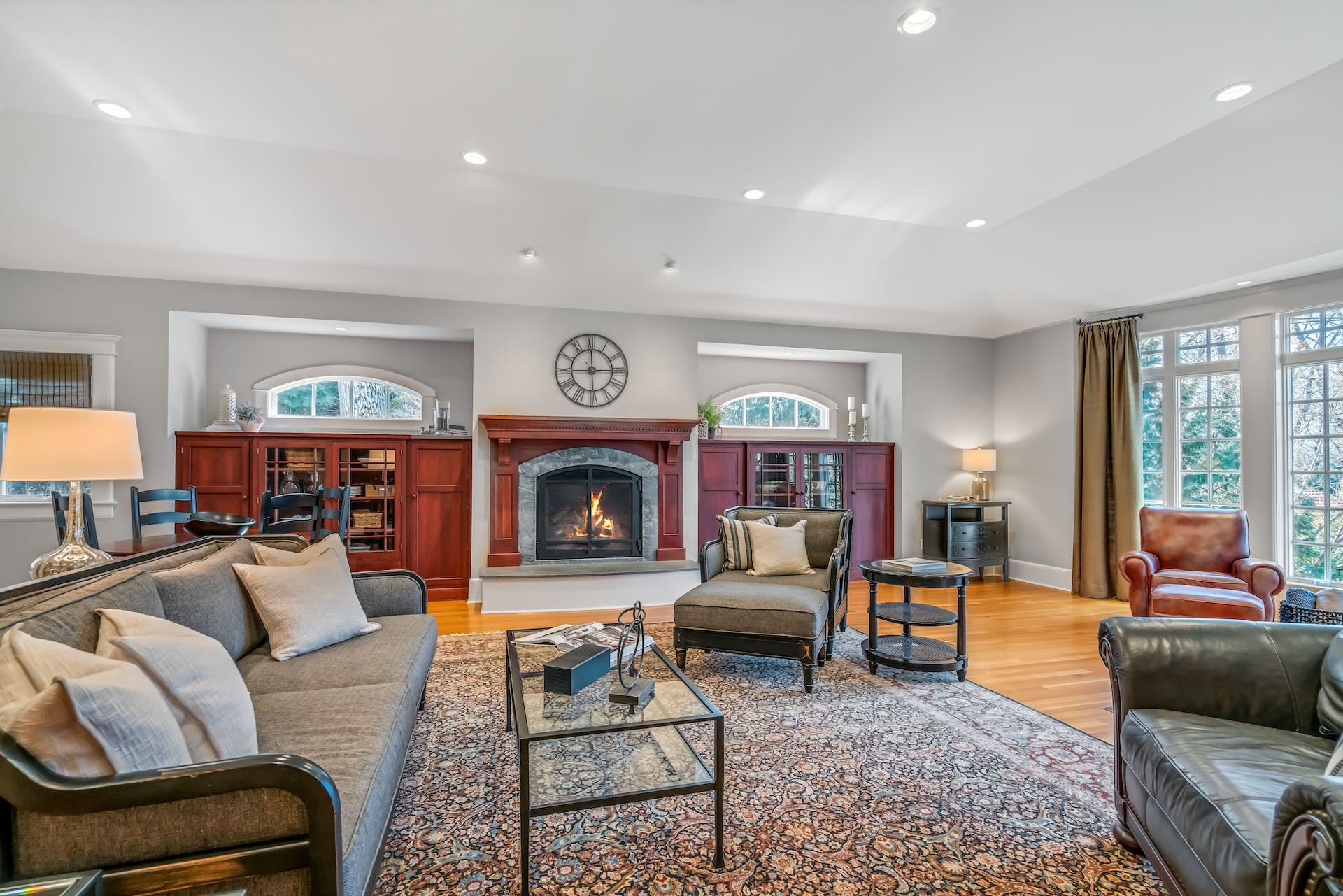 234 Sunset Avenue 