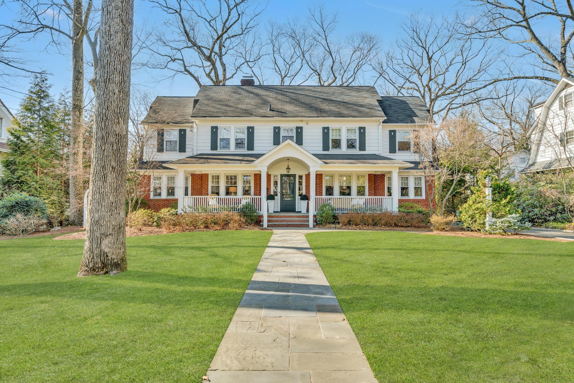 234 Sunset Avenue 