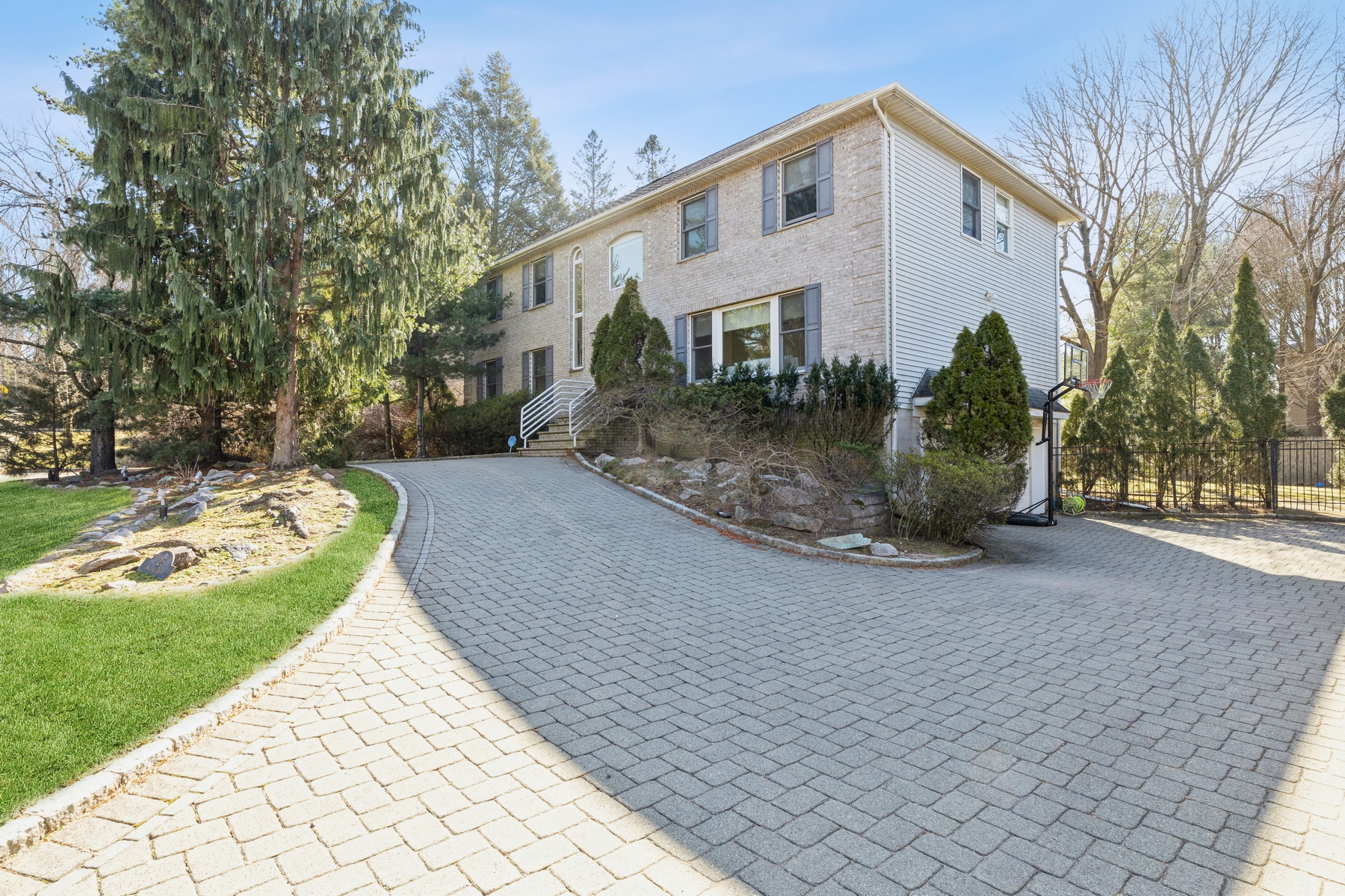 25 Alpine Drive 