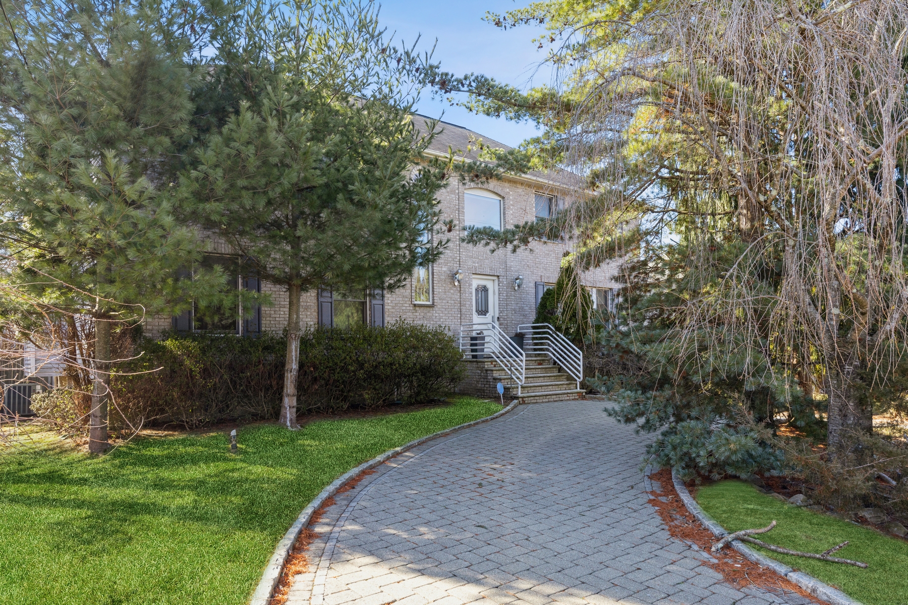 25 Alpine Drive 
