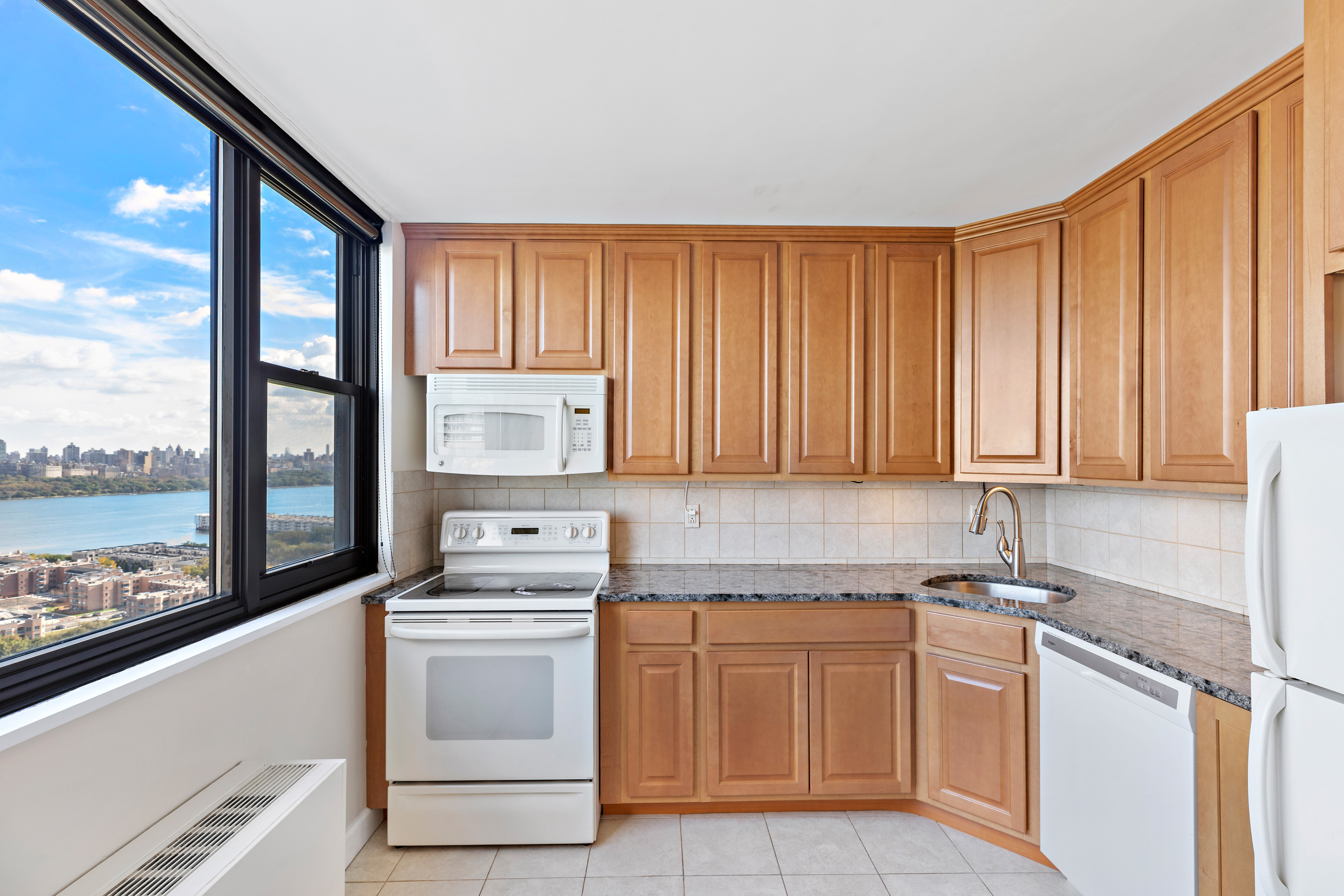 250 Gorge Rd 11L 