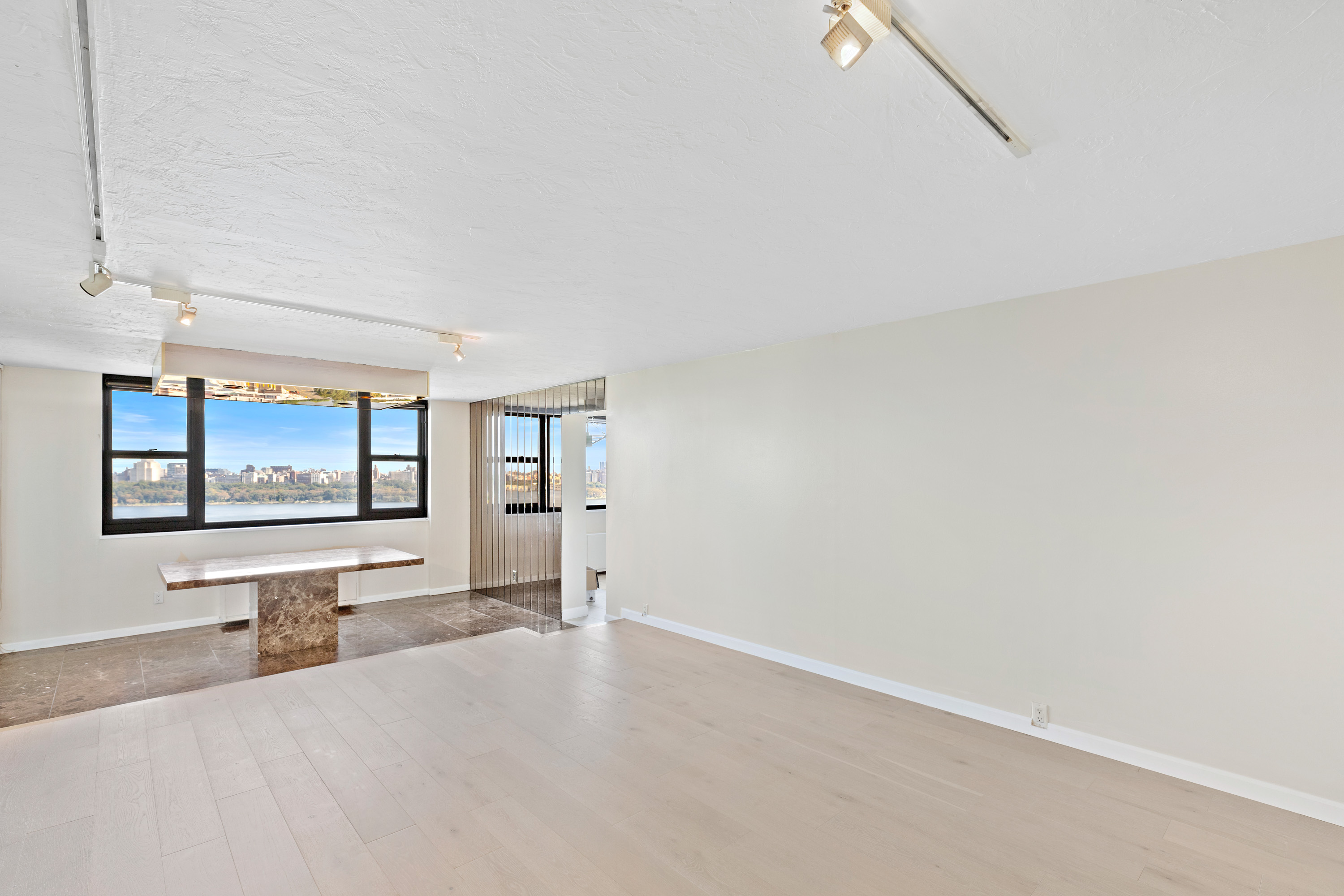 250 Gorge Rd 11L 