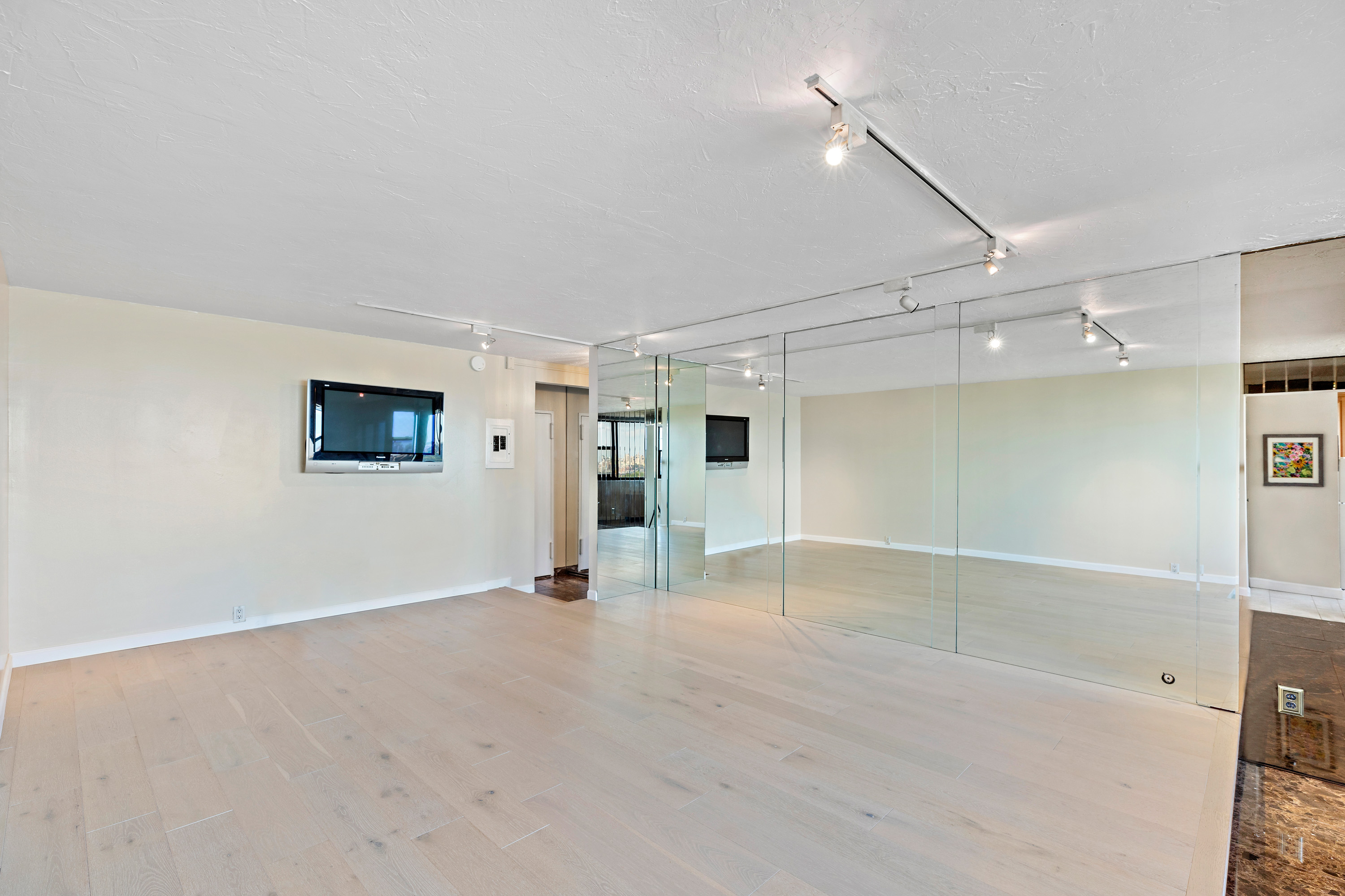 250 Gorge Rd 11L 