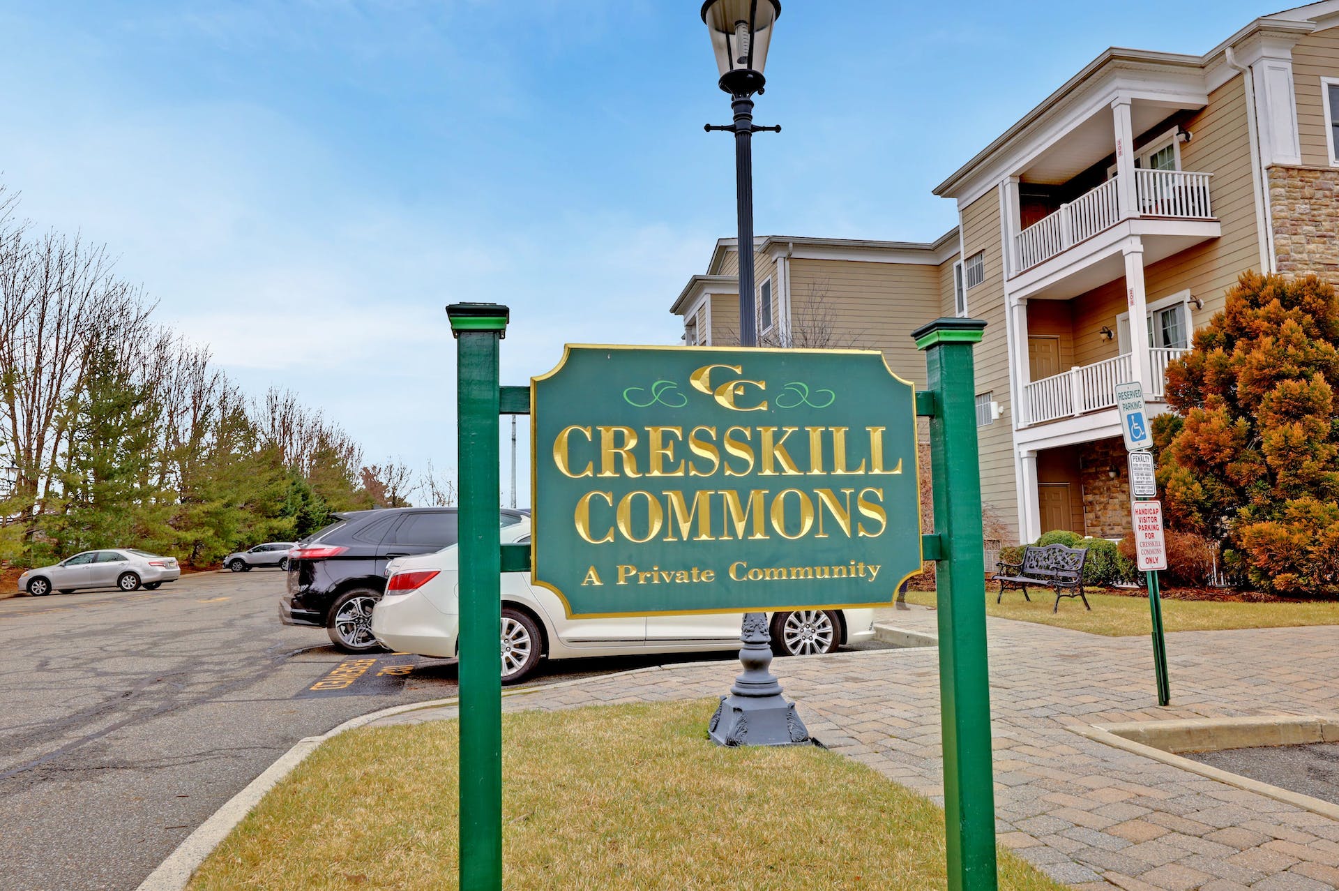 5 Tenakill Park E Unit# 212