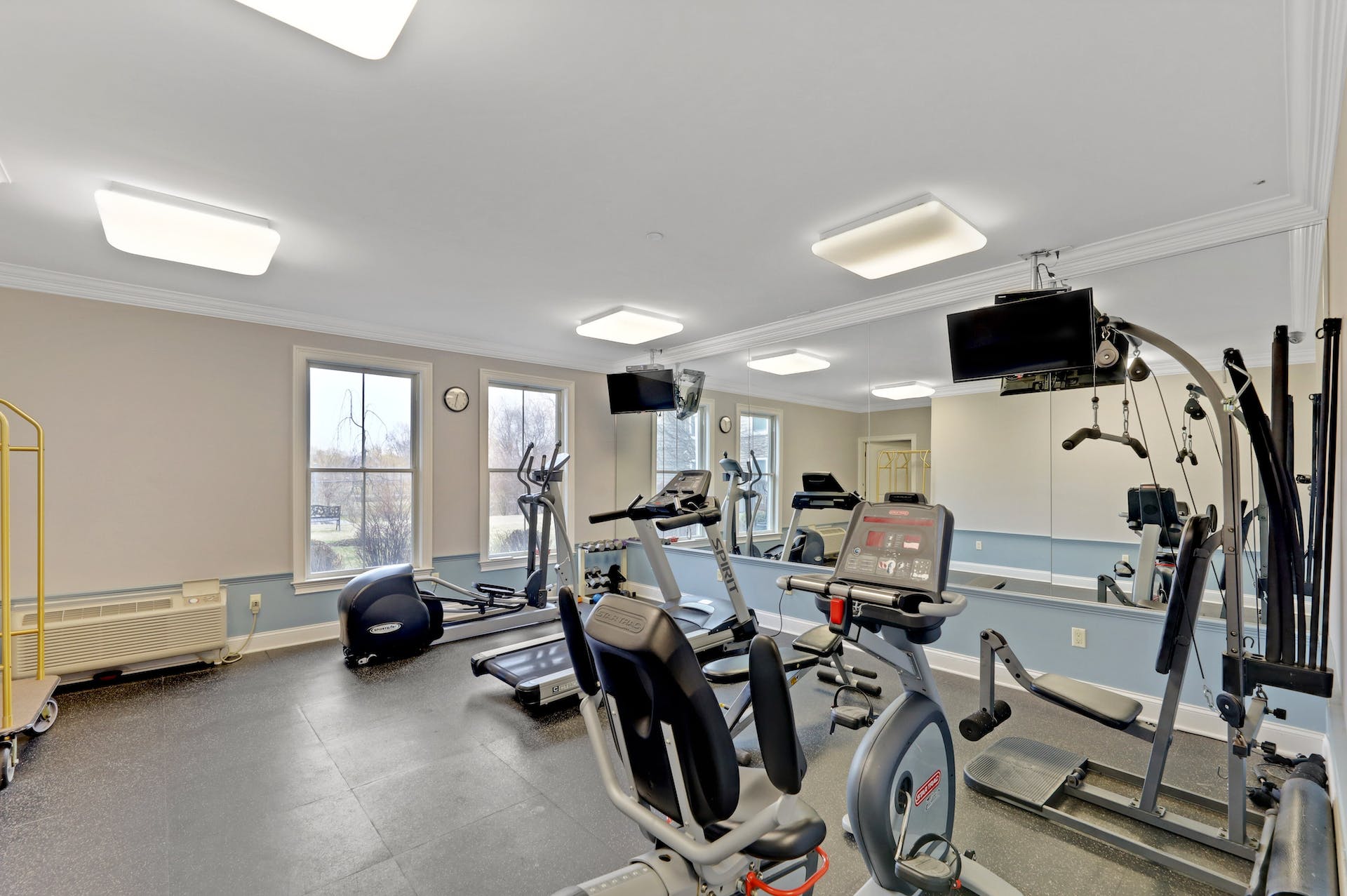 5 Tenakill Park E Unit# 212