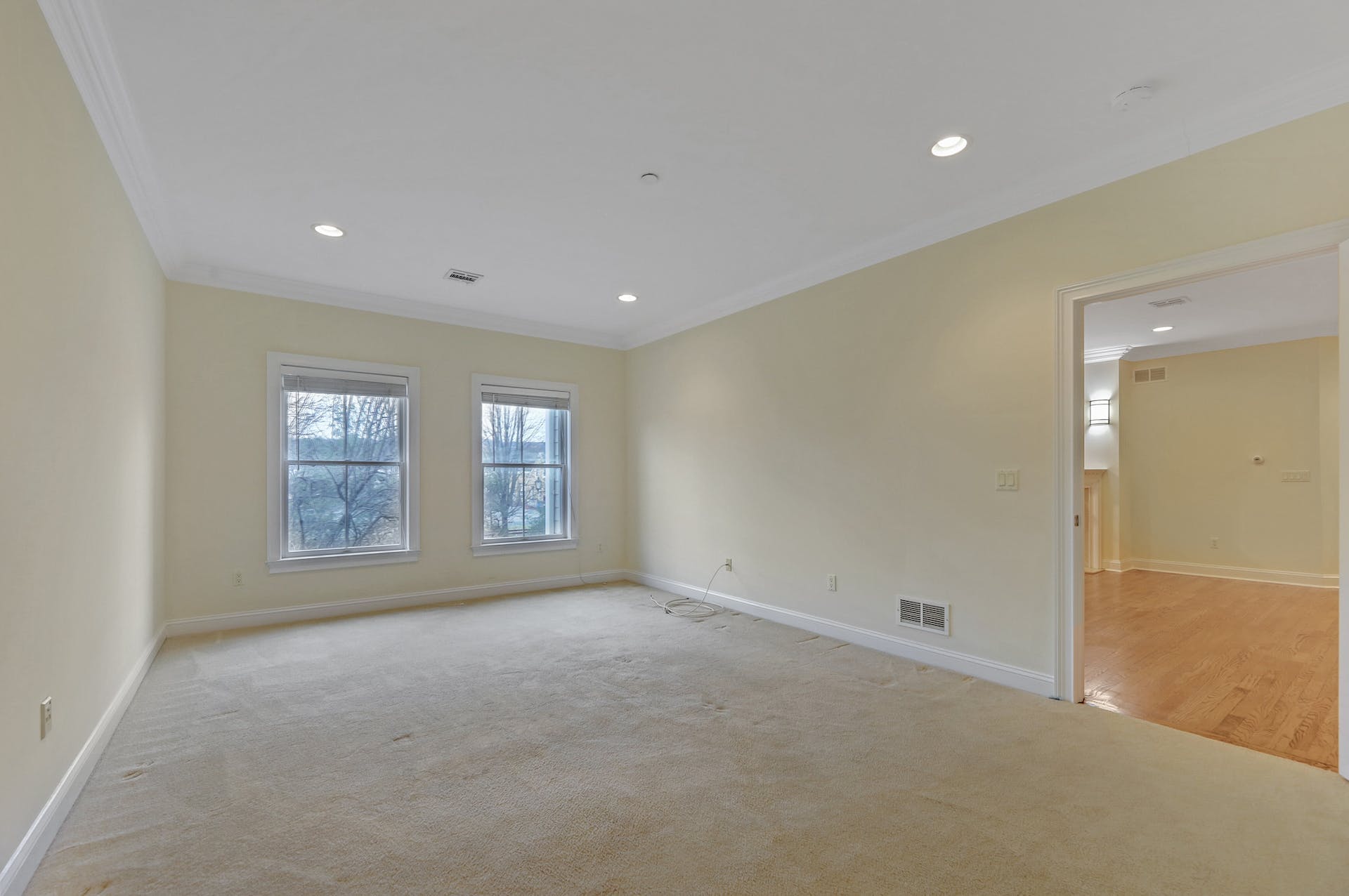 5 Tenakill Park E Unit# 212