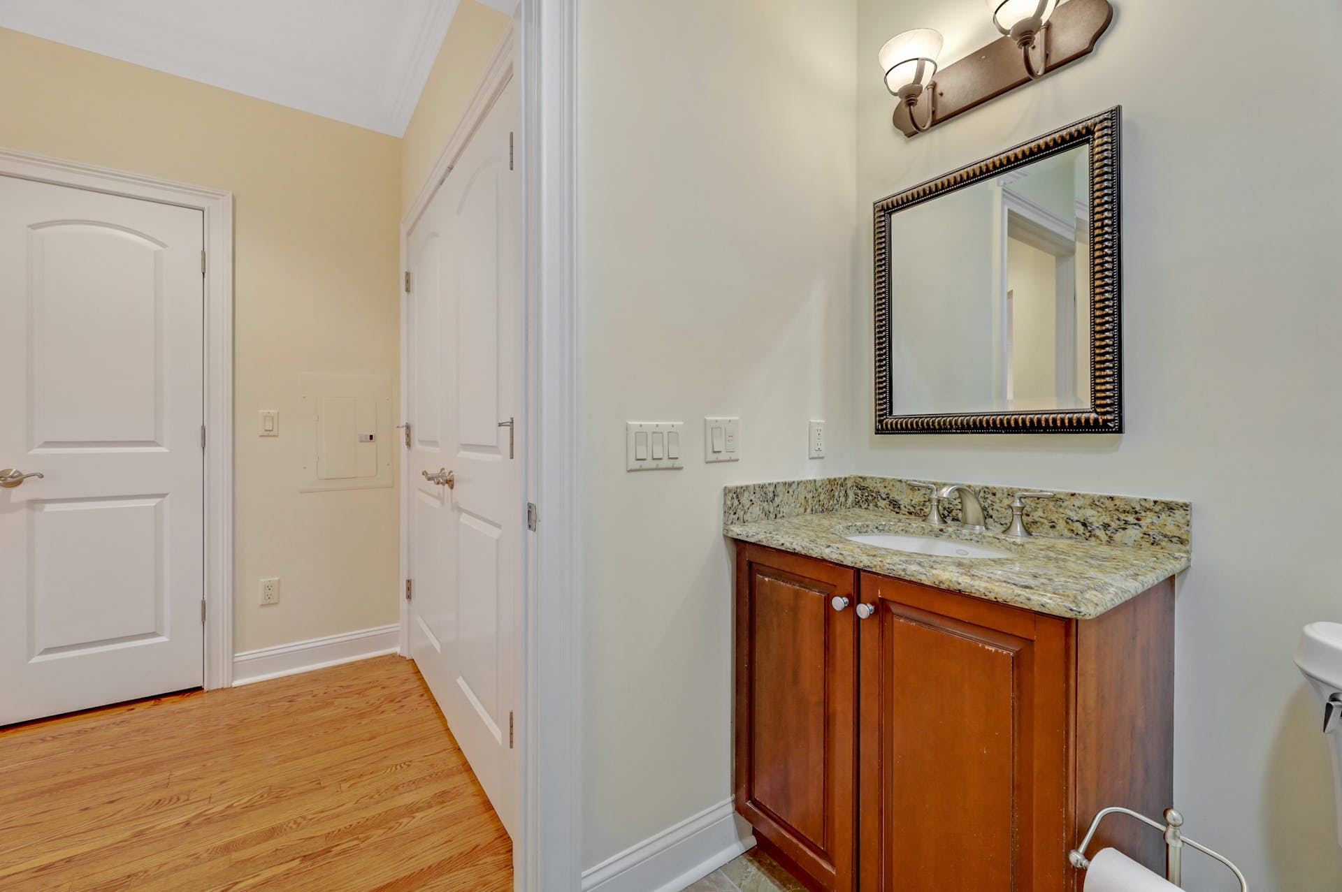 5 Tenakill Park E Unit# 212