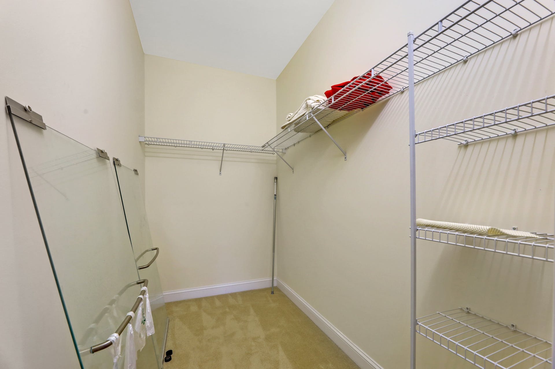 5 Tenakill Park E Unit# 212