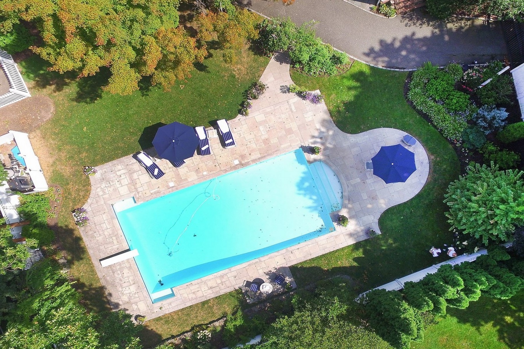 77 Porter Place 