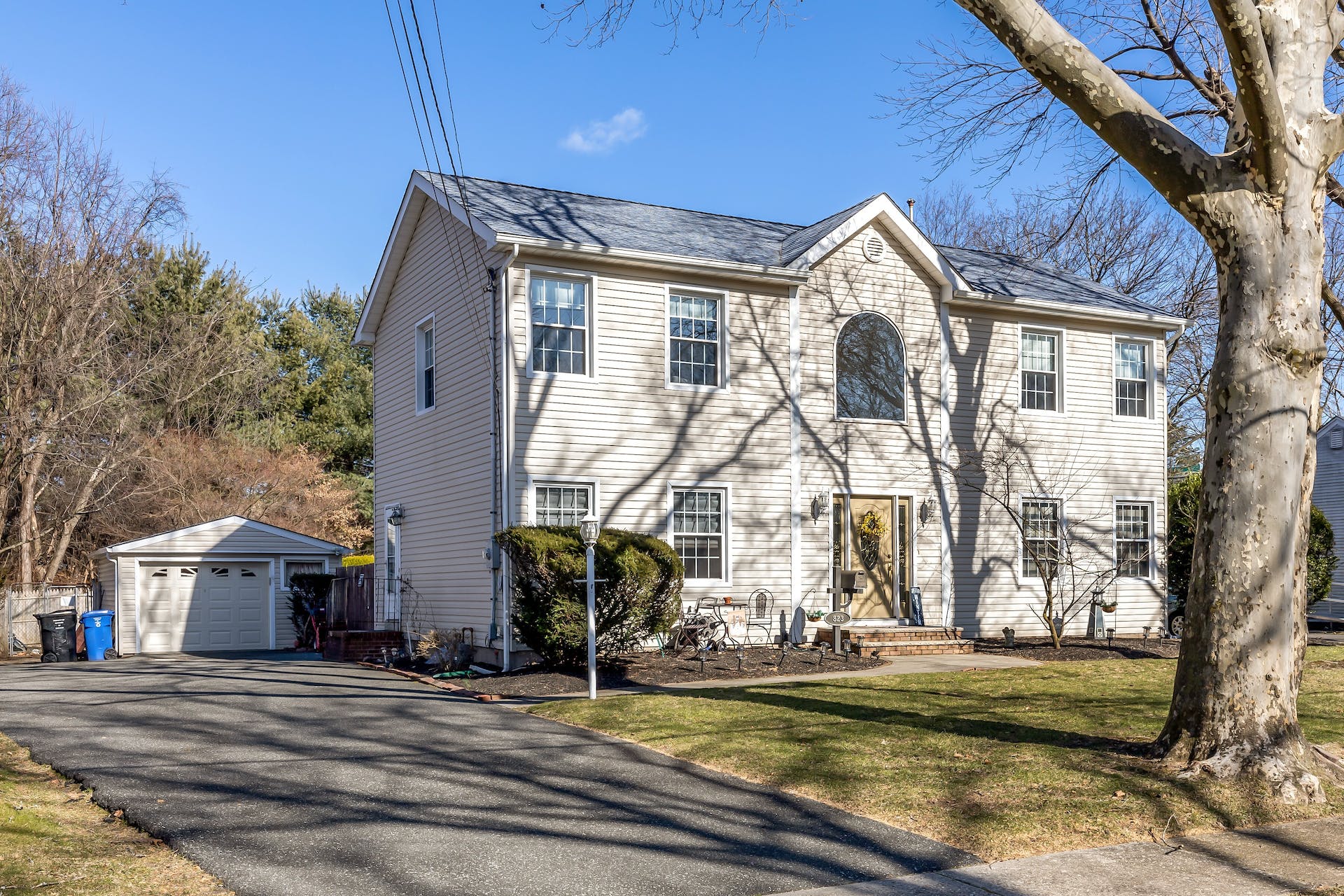 823 Arbor Road 