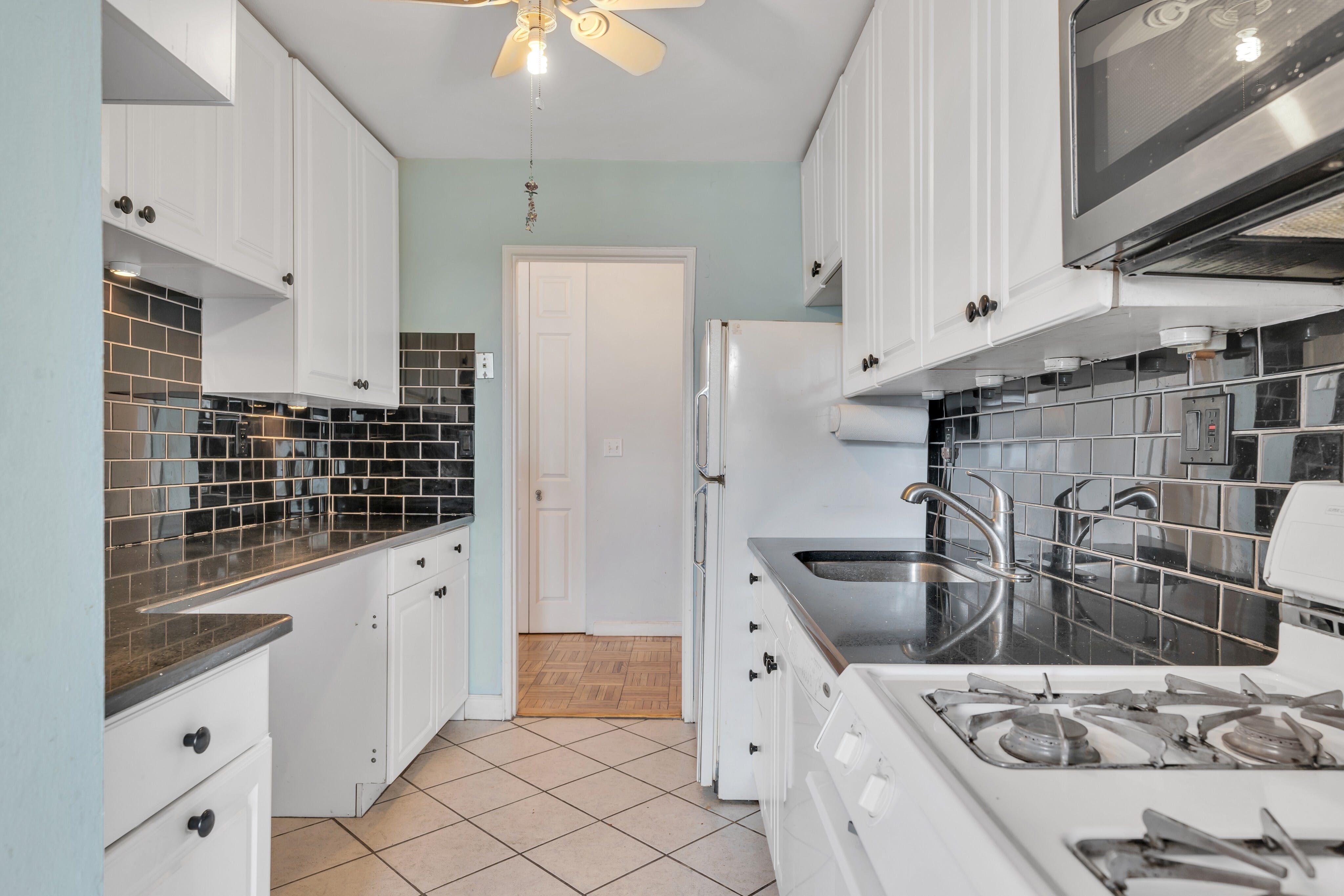2100 Linwood Avenue Unit# 19J