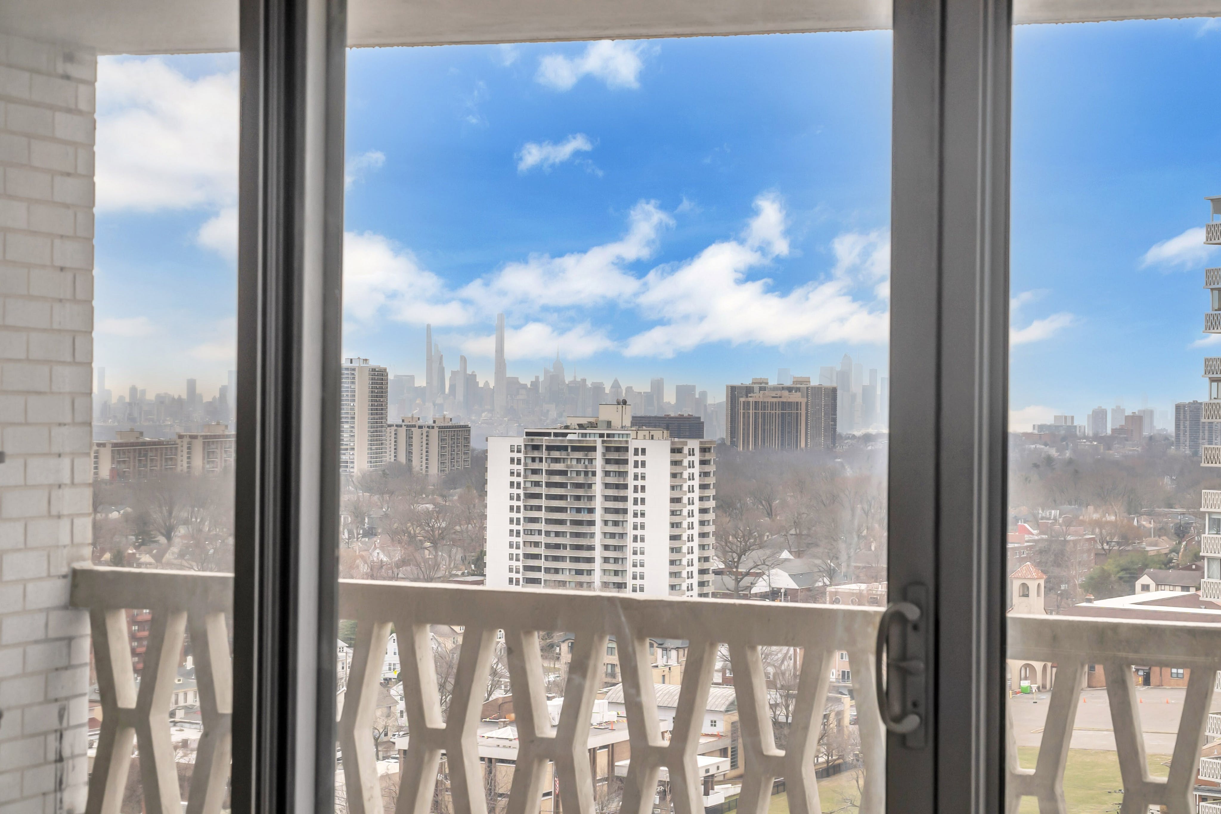 2100 Linwood Avenue Unit# 19J