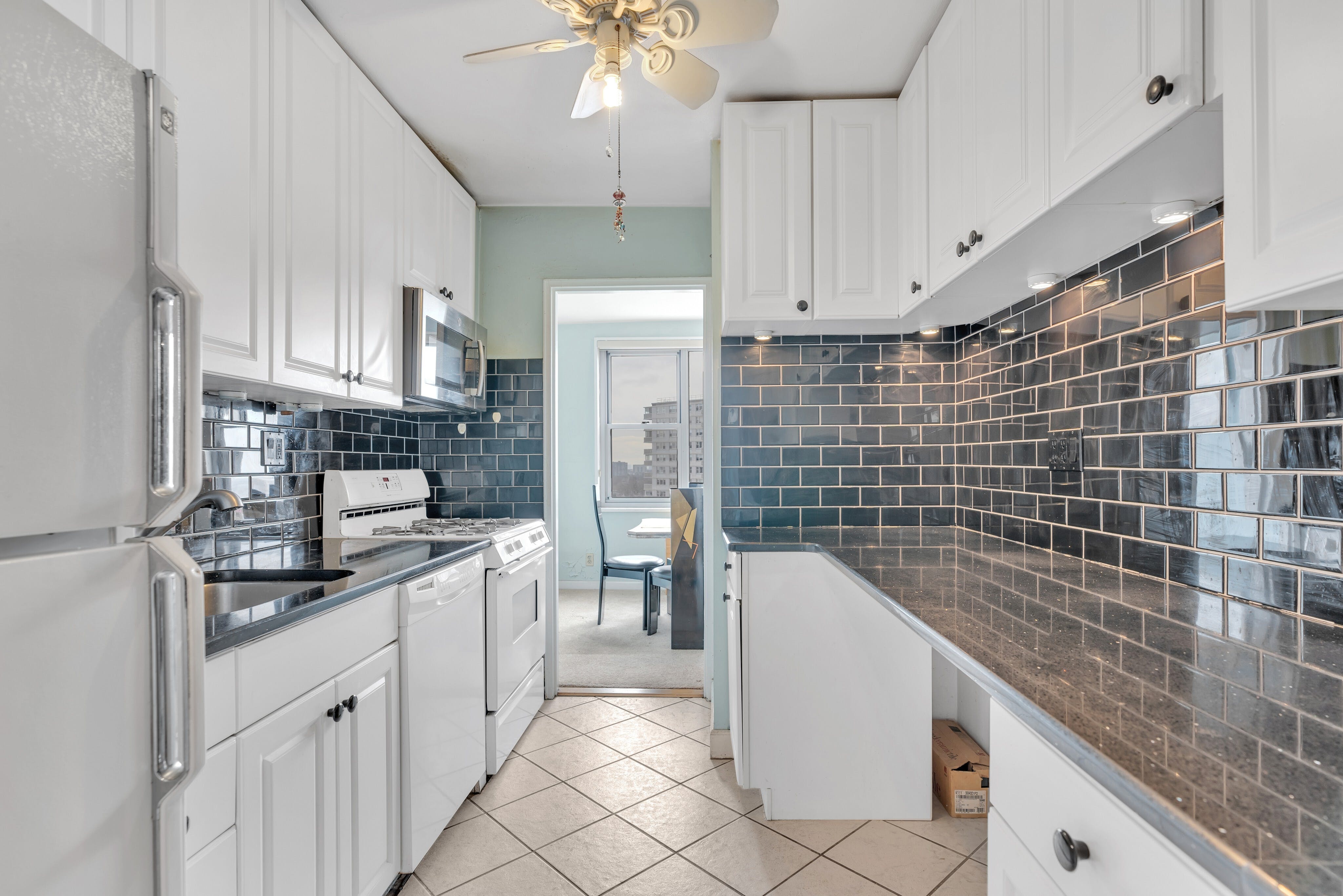 2100 Linwood Avenue Unit# 19J