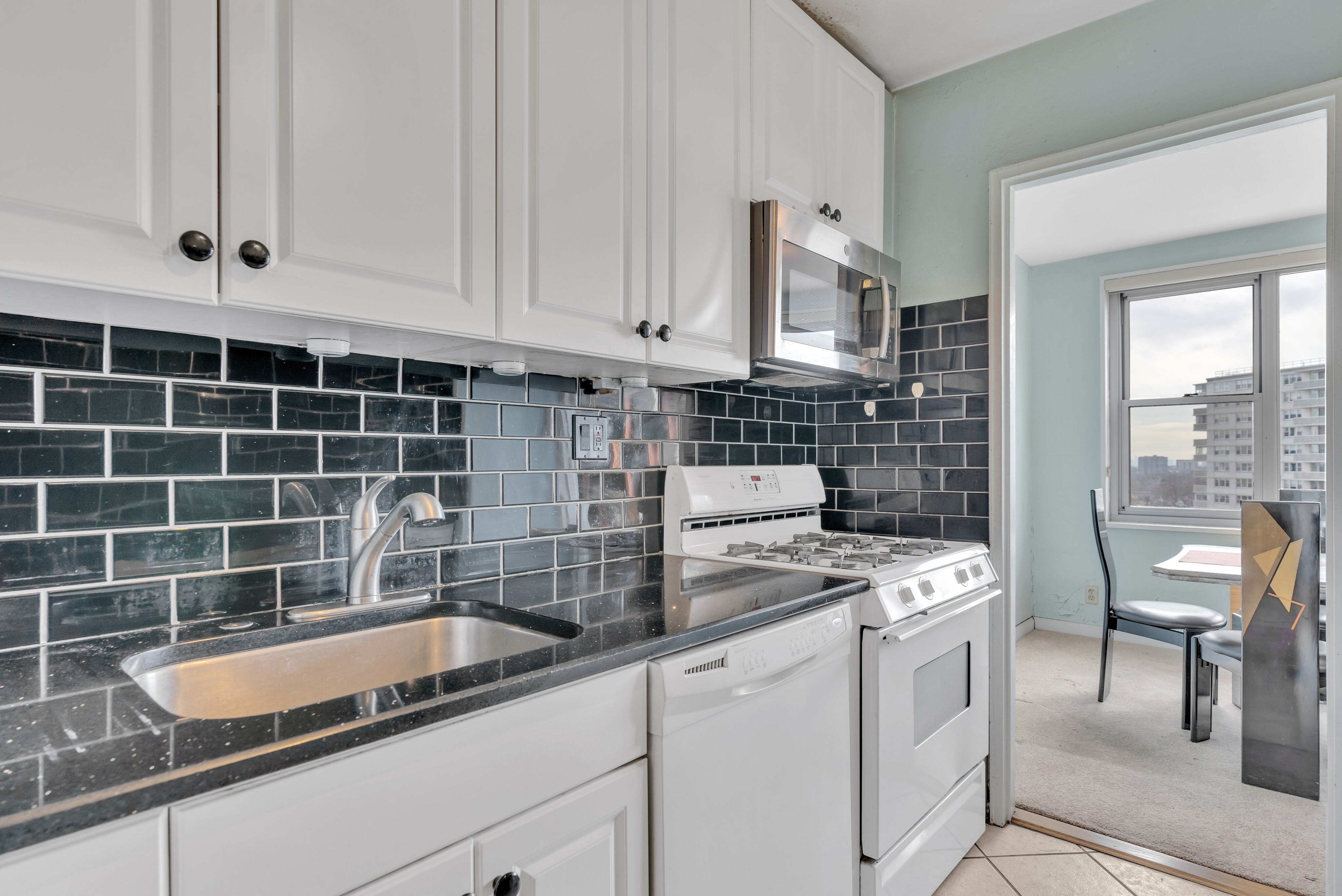2100 Linwood Avenue Unit# 19J
