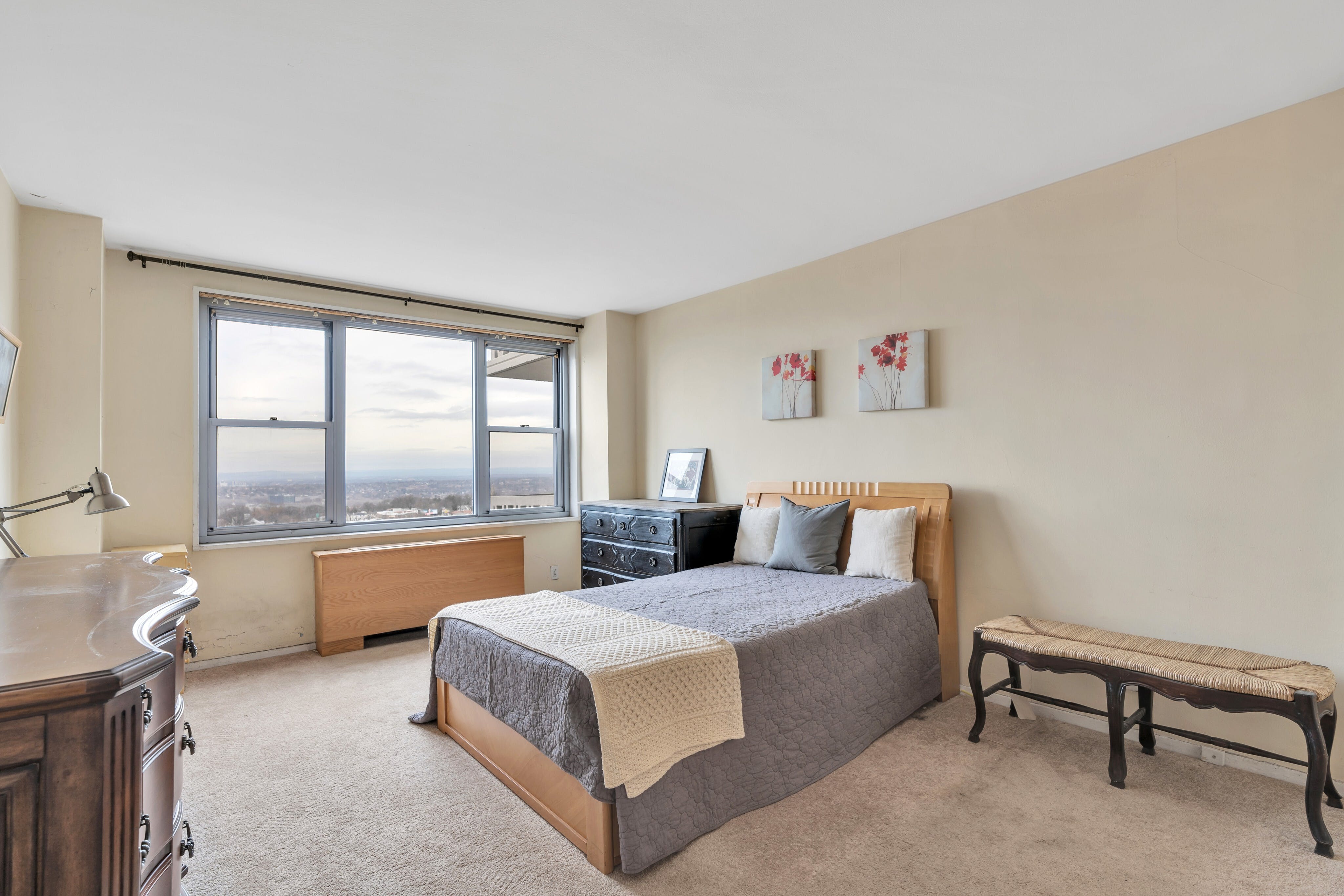 2100 Linwood Avenue Unit# 19J