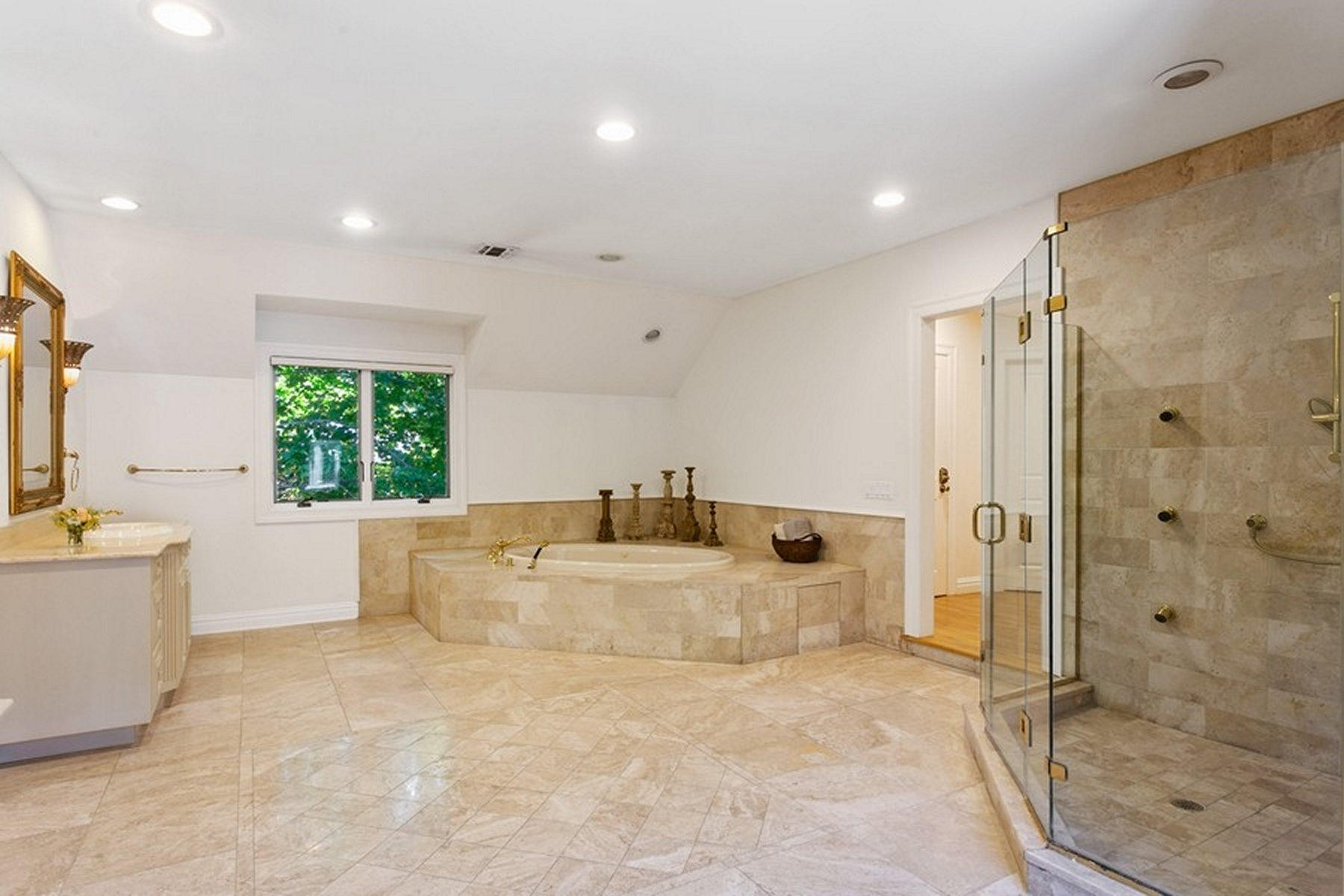 61 Edgewood Street