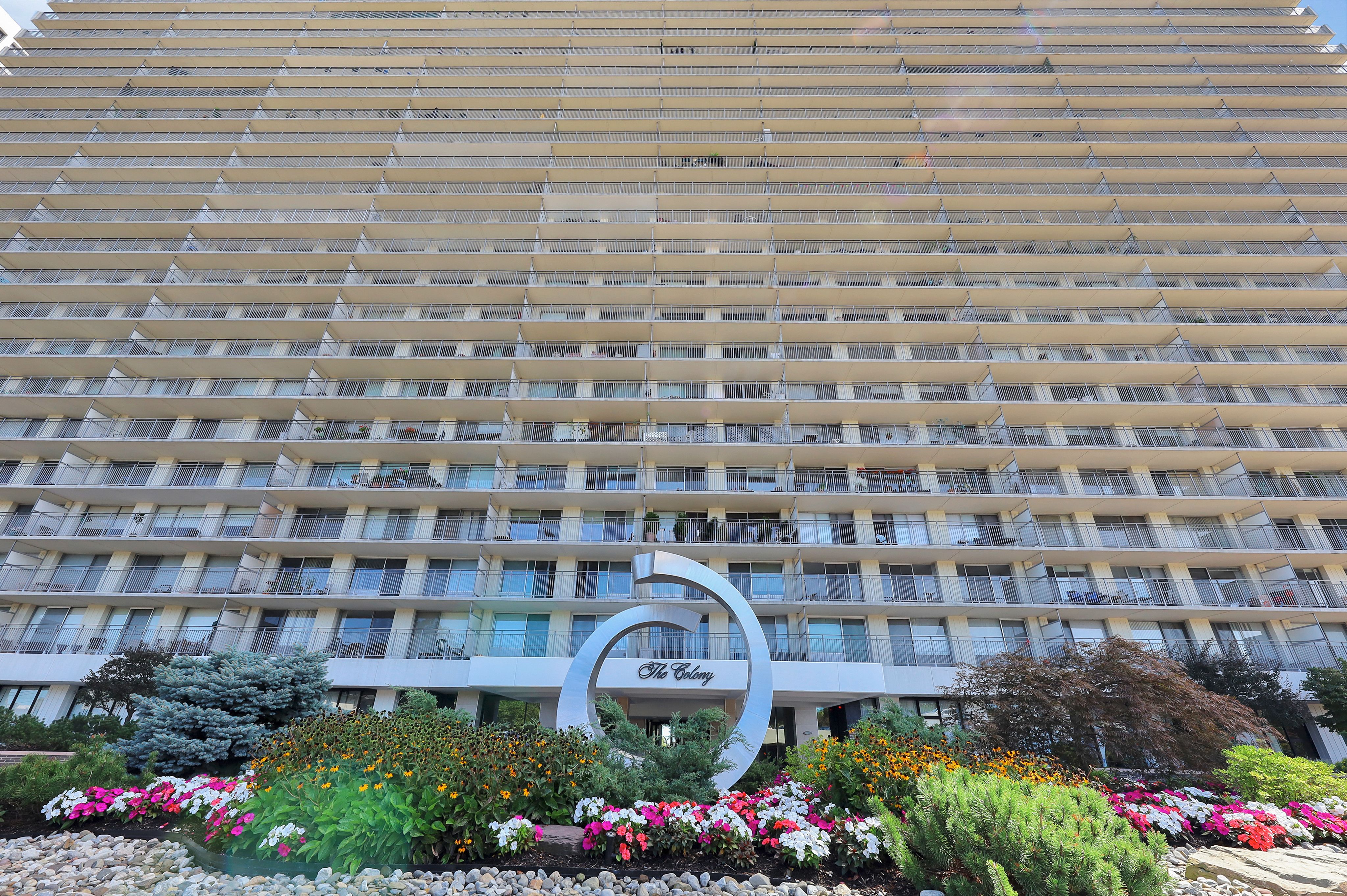 1530 Palisade Avenue Unit# 27F