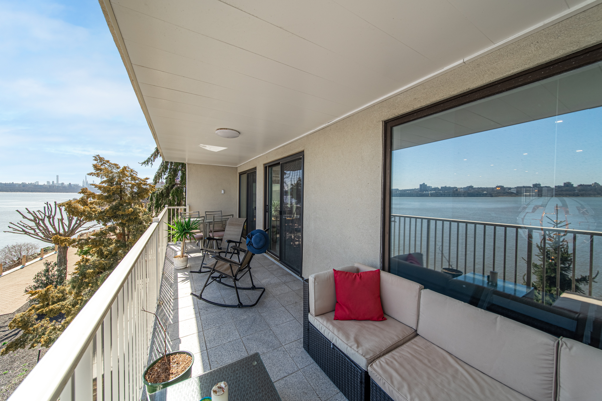 1225 River Road, #4C 