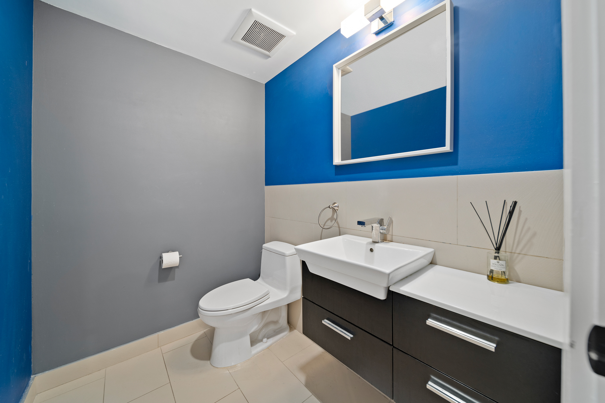 1225 River Road, #4C 