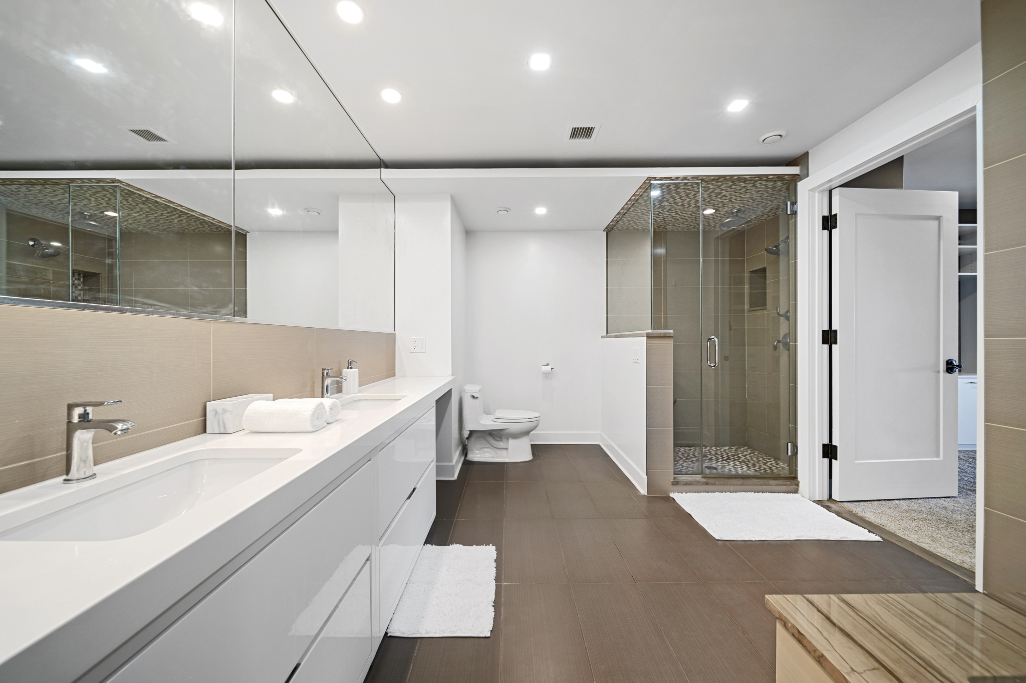 1225 River Road, #4C 