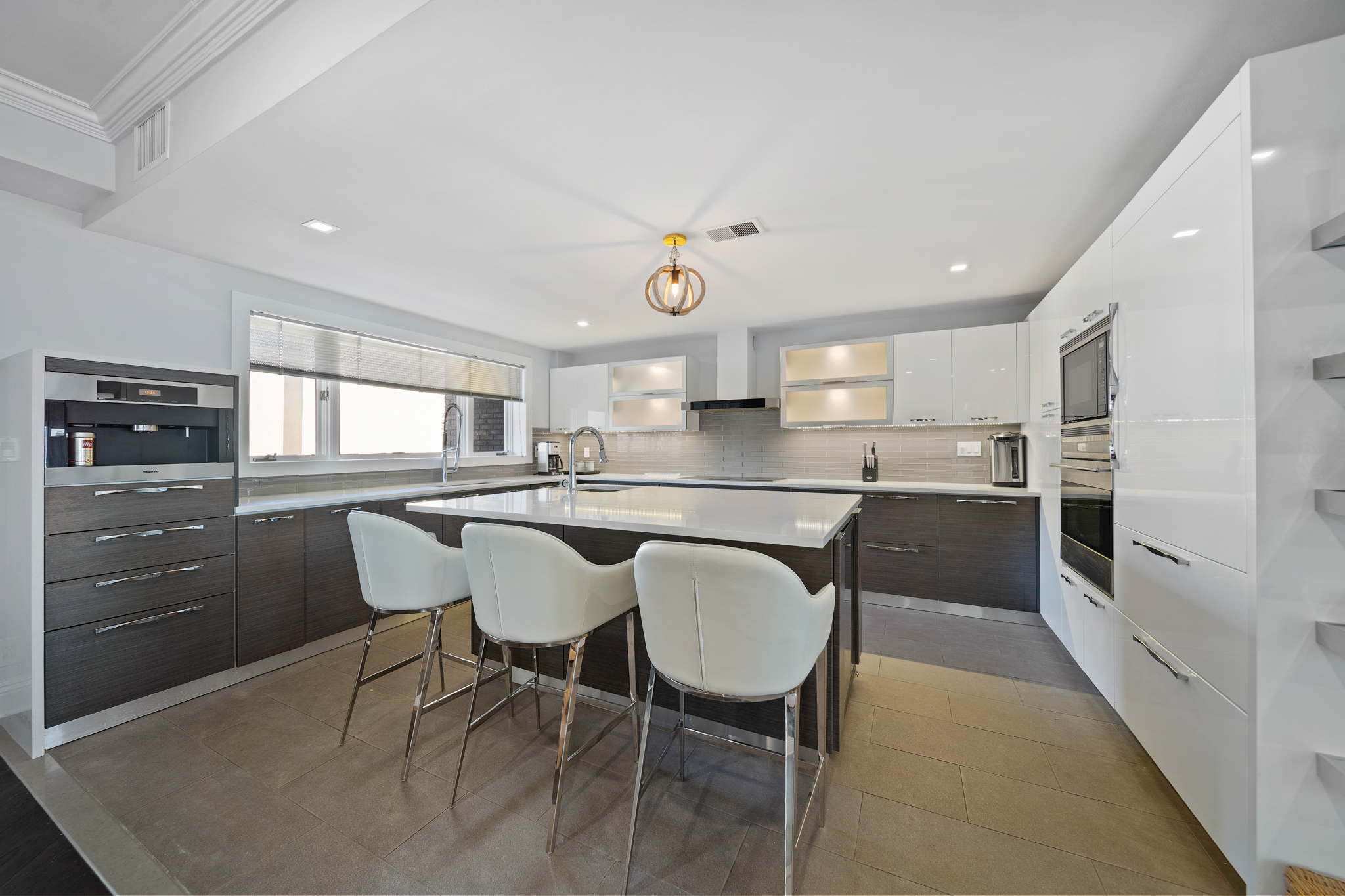 1225 River Road, #4C 