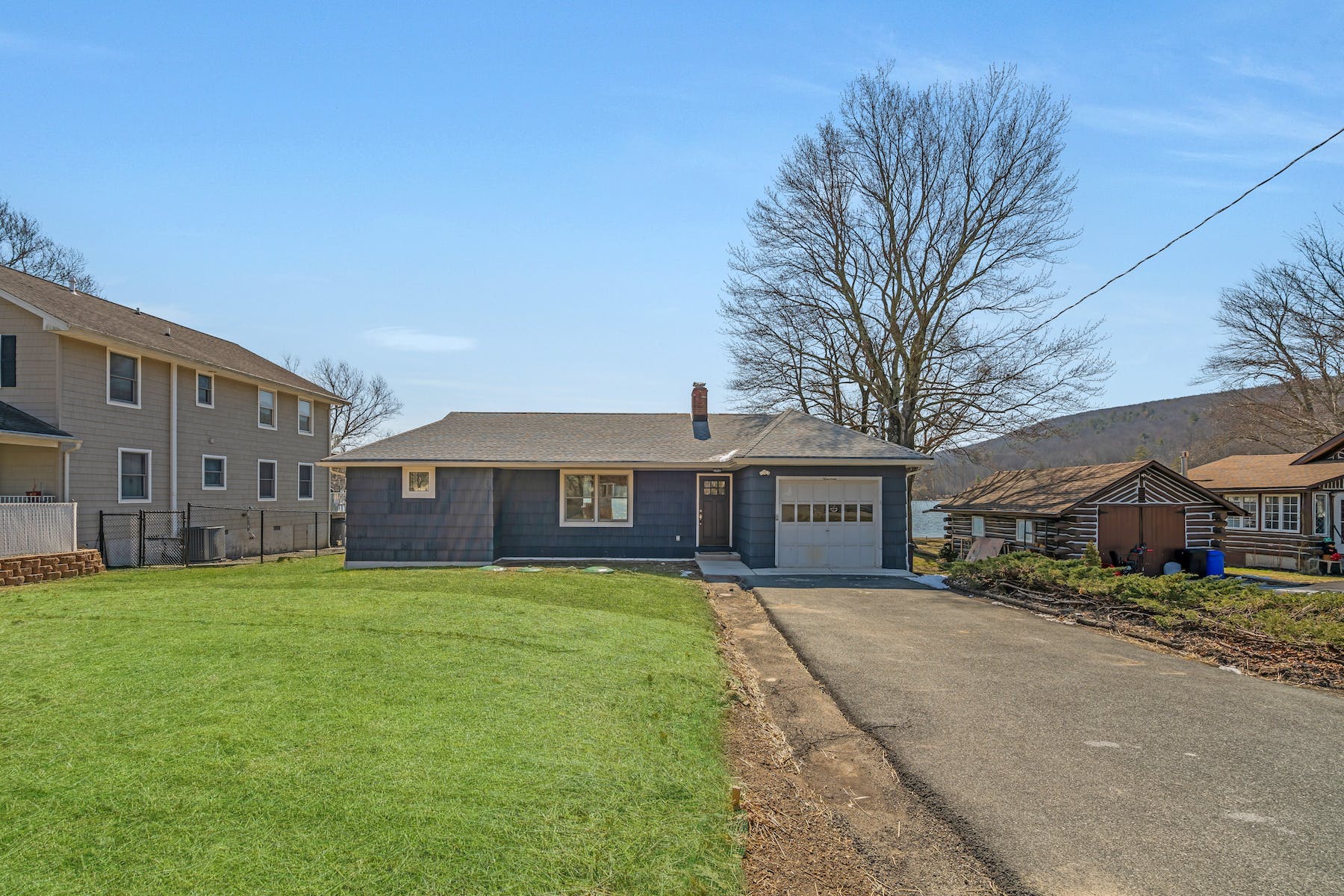 19 Bearfort Road 