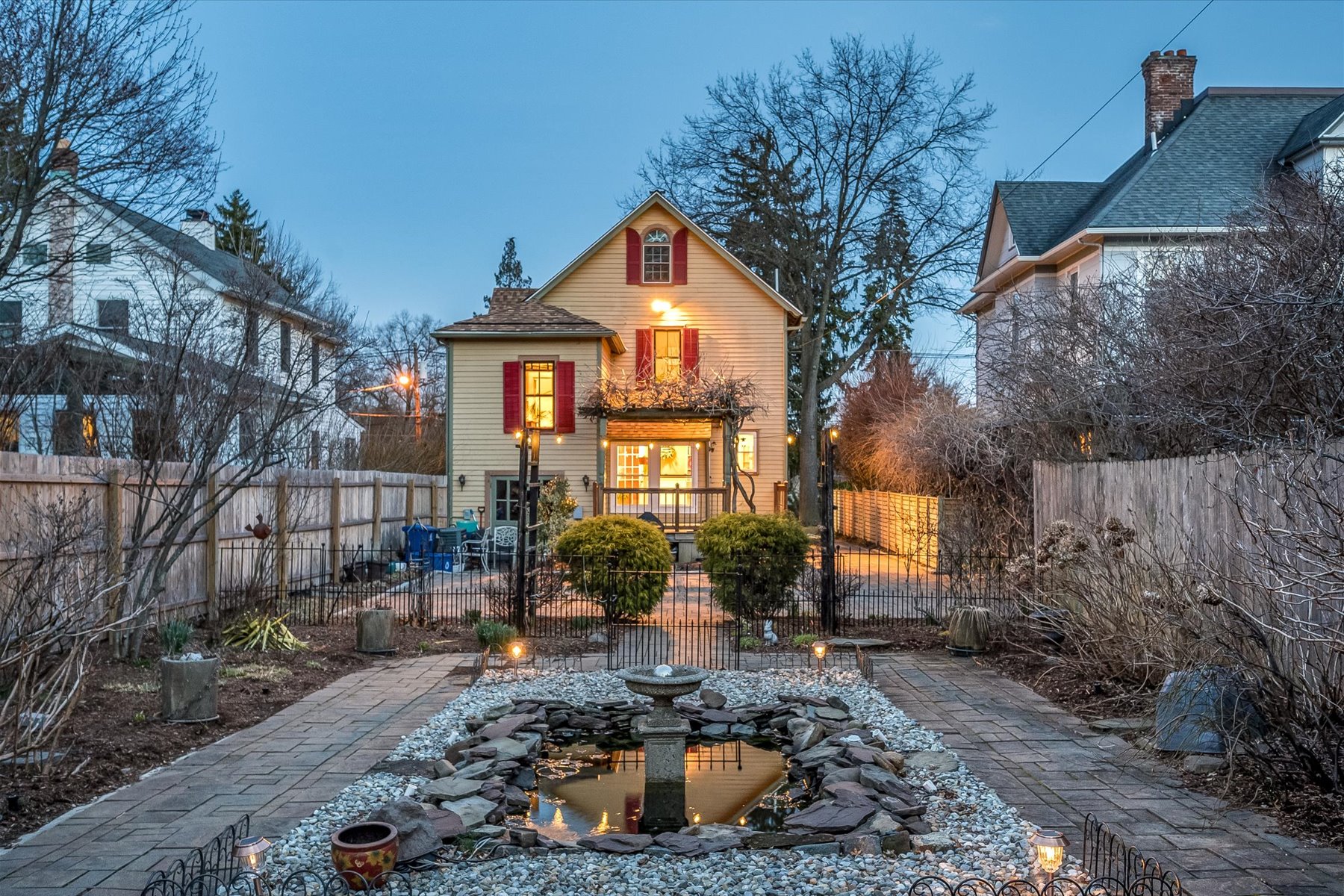 674 Valley Rd 