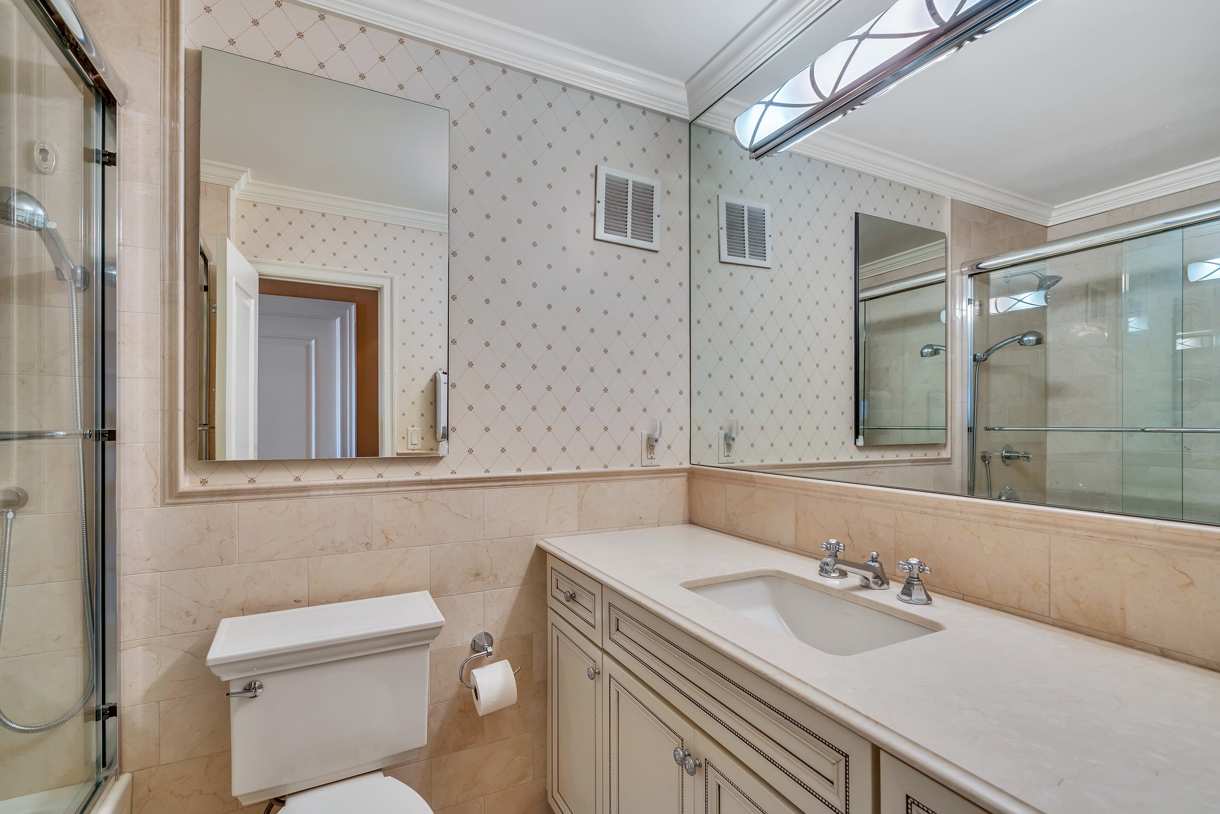 1500 Palisade Avenue Unit# 2E