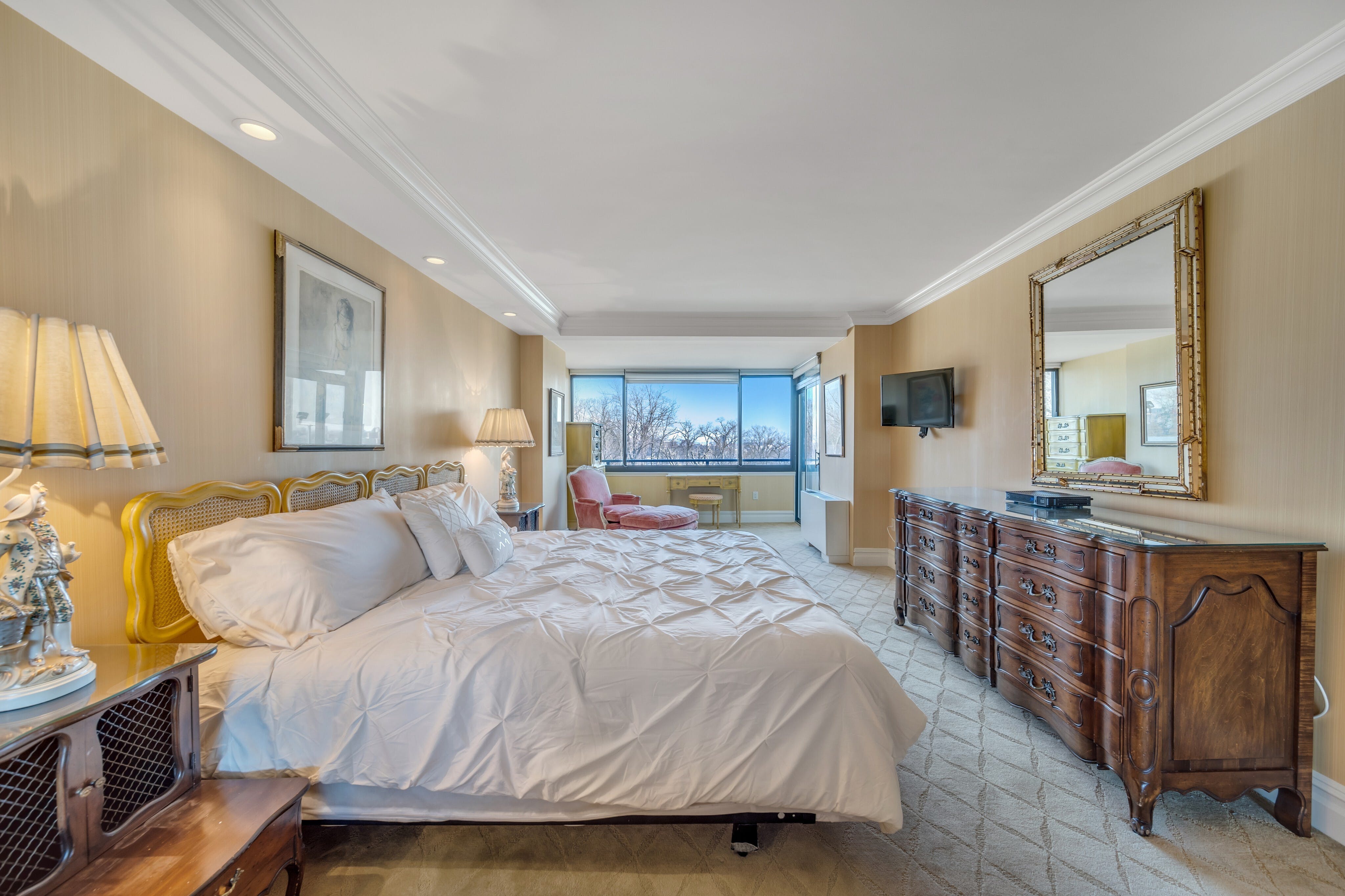 1500 Palisade Avenue Unit# 2E