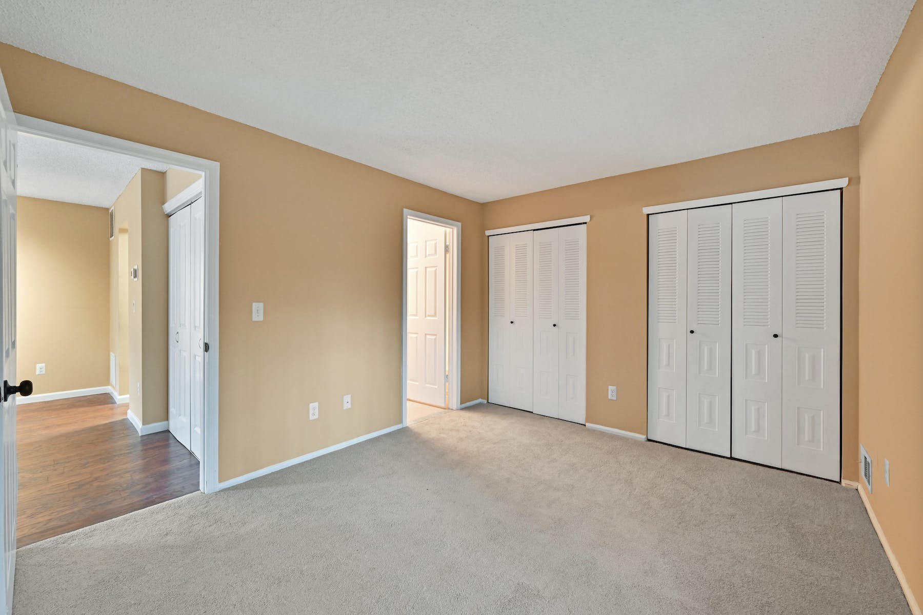 287 Larch Lane 