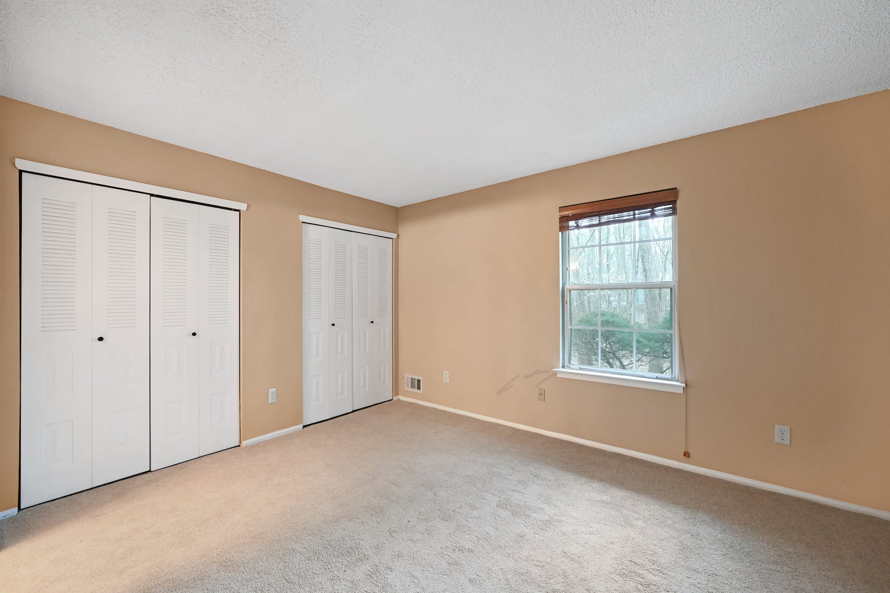 287 Larch Lane 