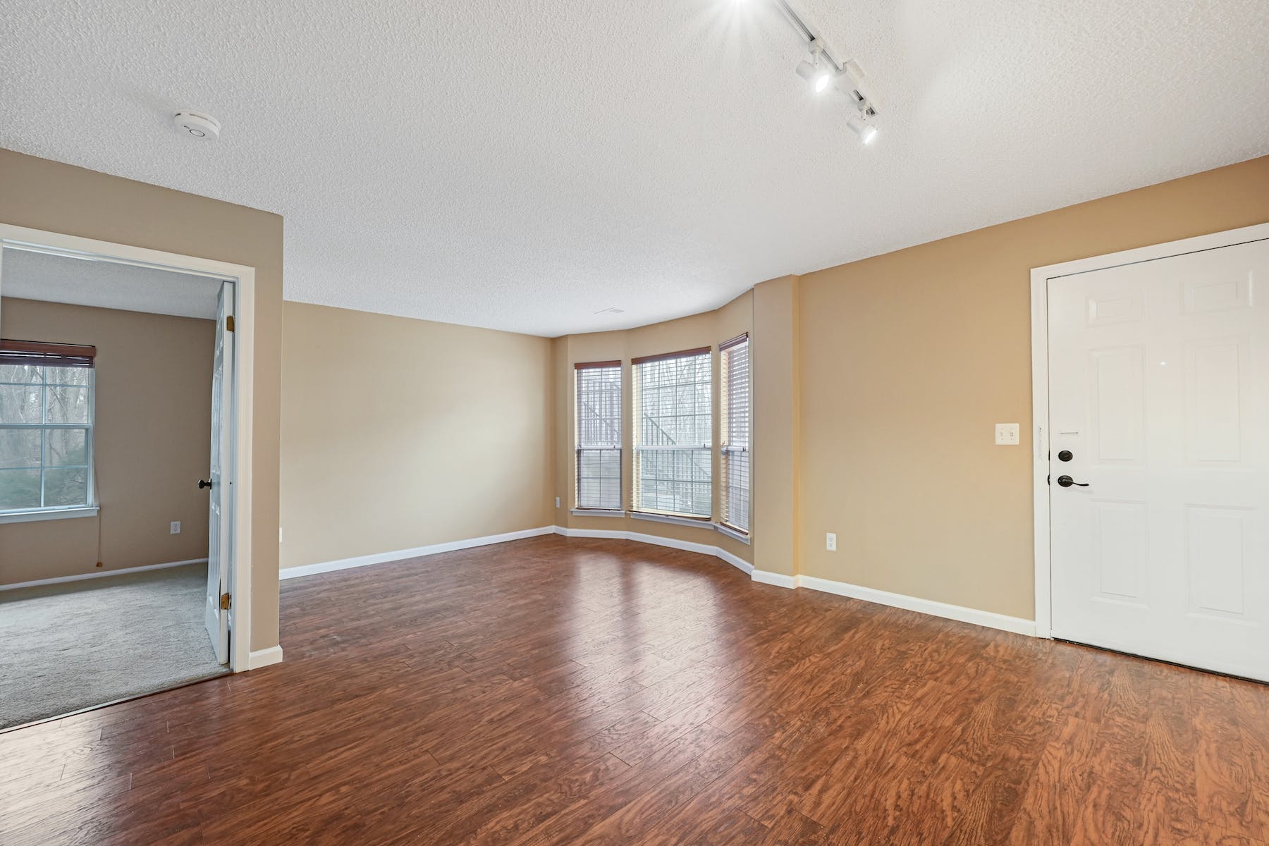 287 Larch Lane 
