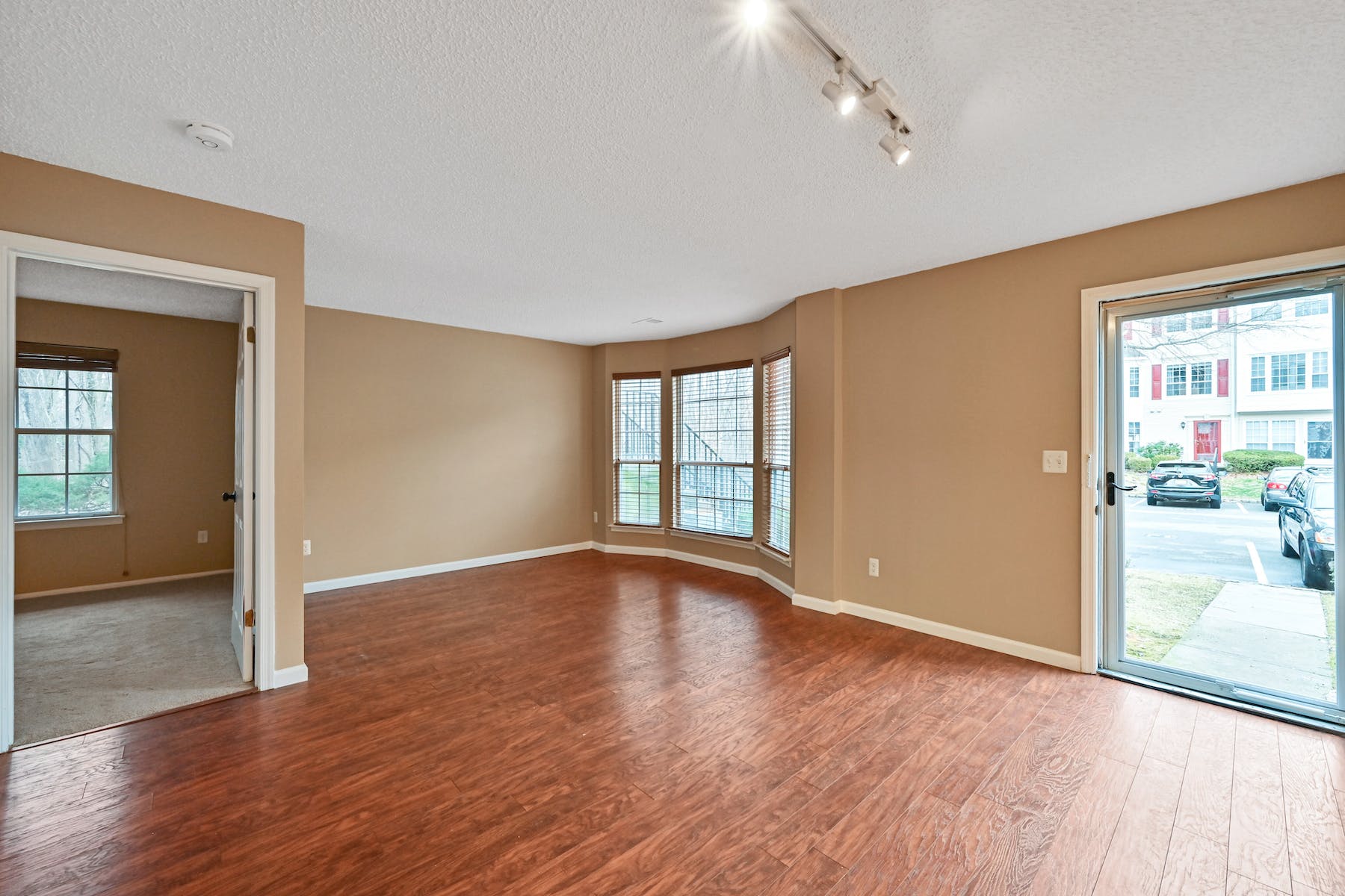 287 Larch Lane 