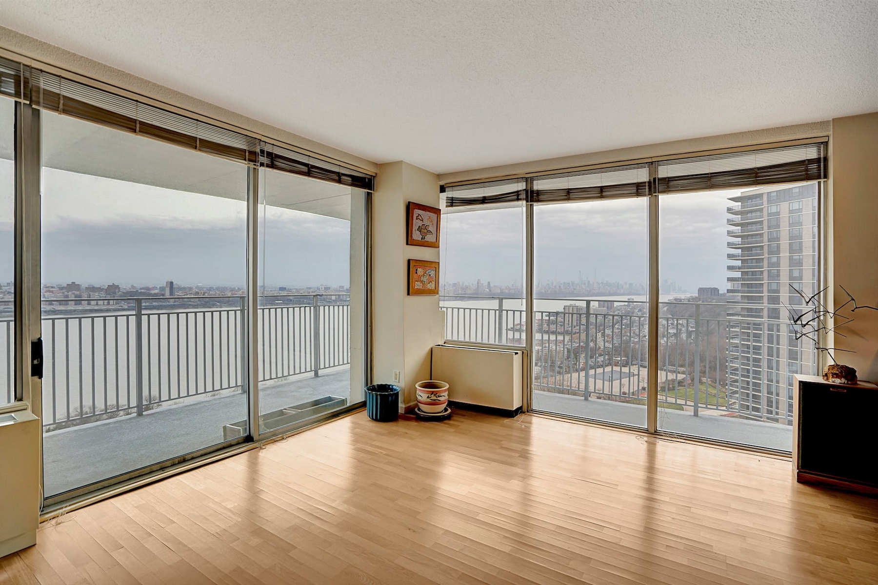 1530 Palisade Ave, Unit 10L 