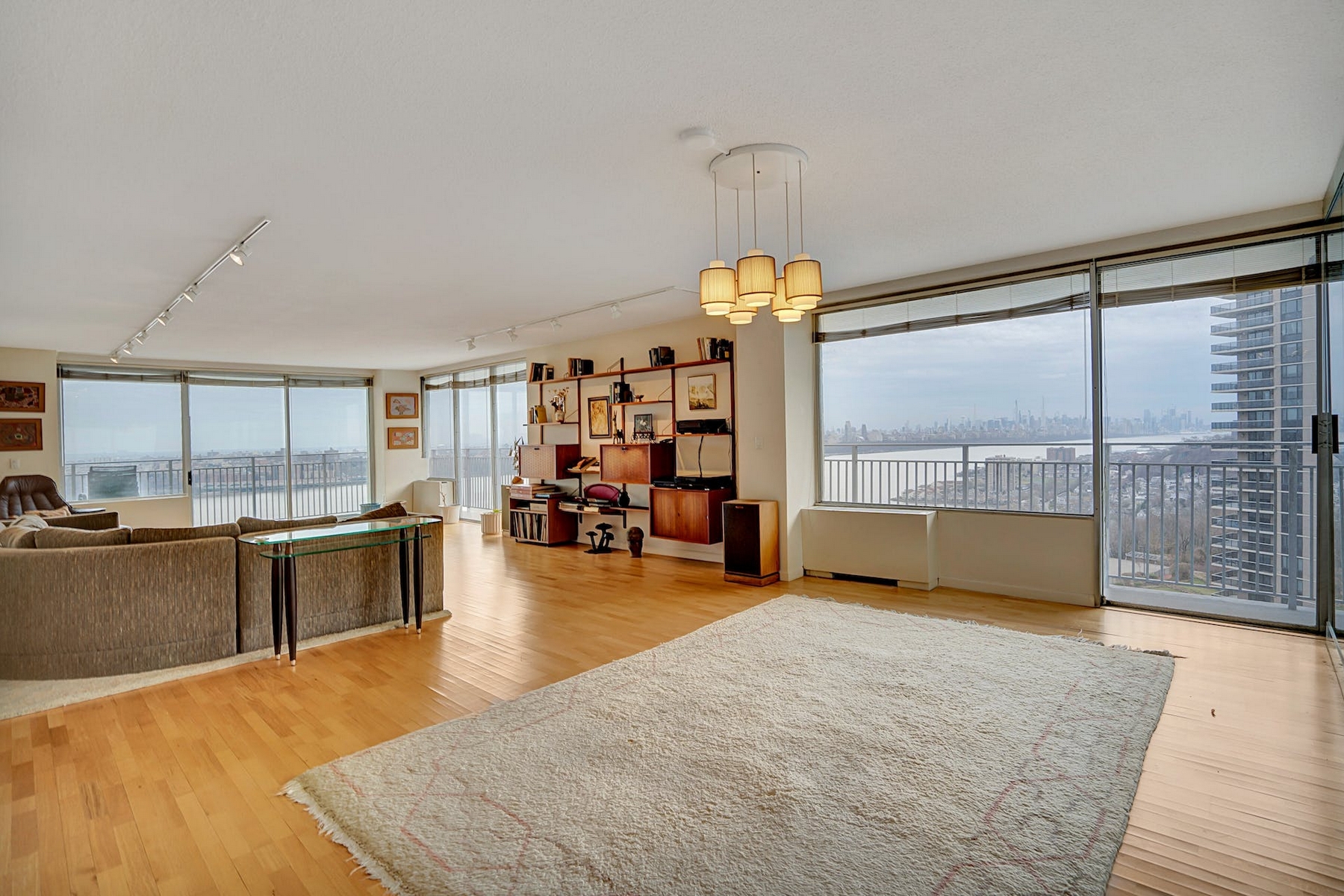 1530 Palisade Ave, Unit 10L 
