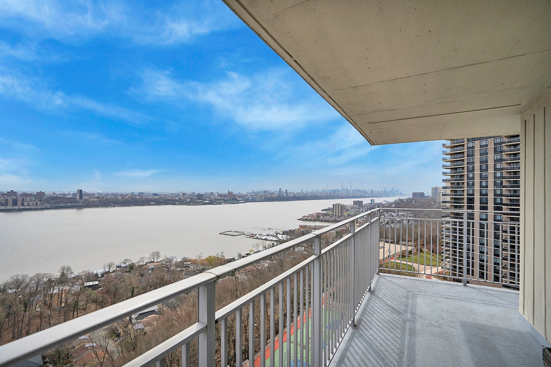 1530 Palisade Ave, Unit 10L 