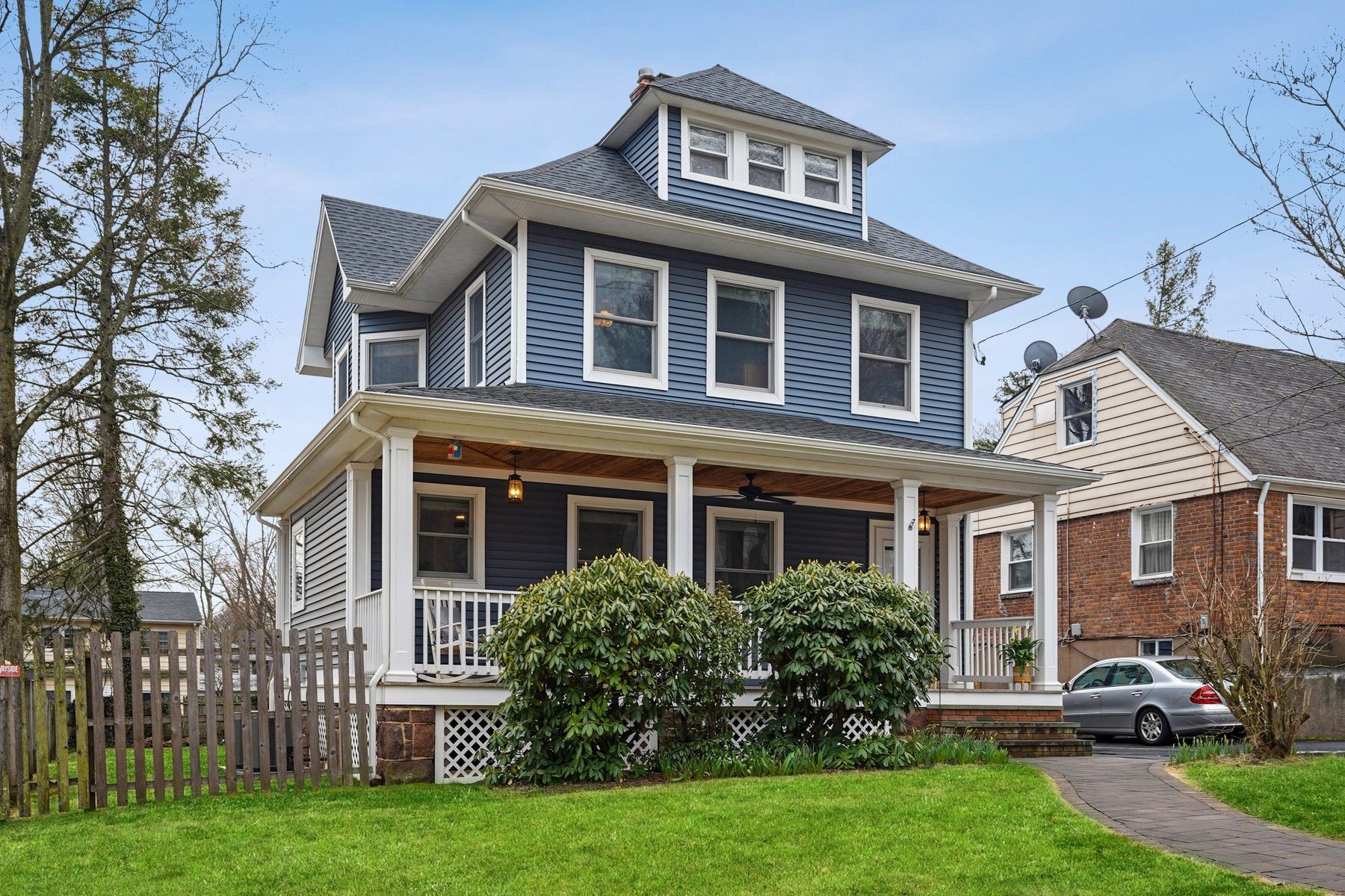 196 Hickory Avenue 
