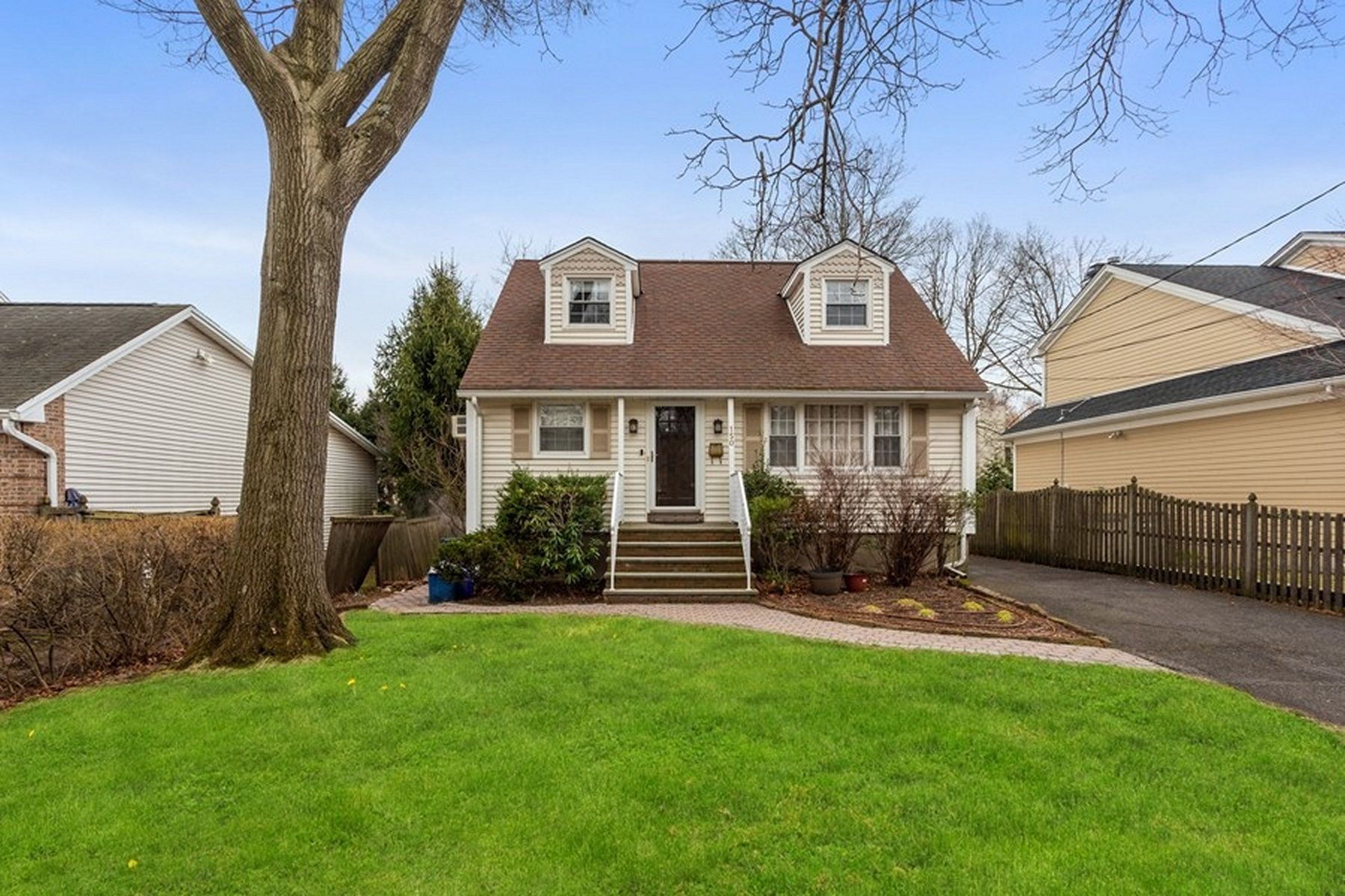 150 Hickory Avenue 