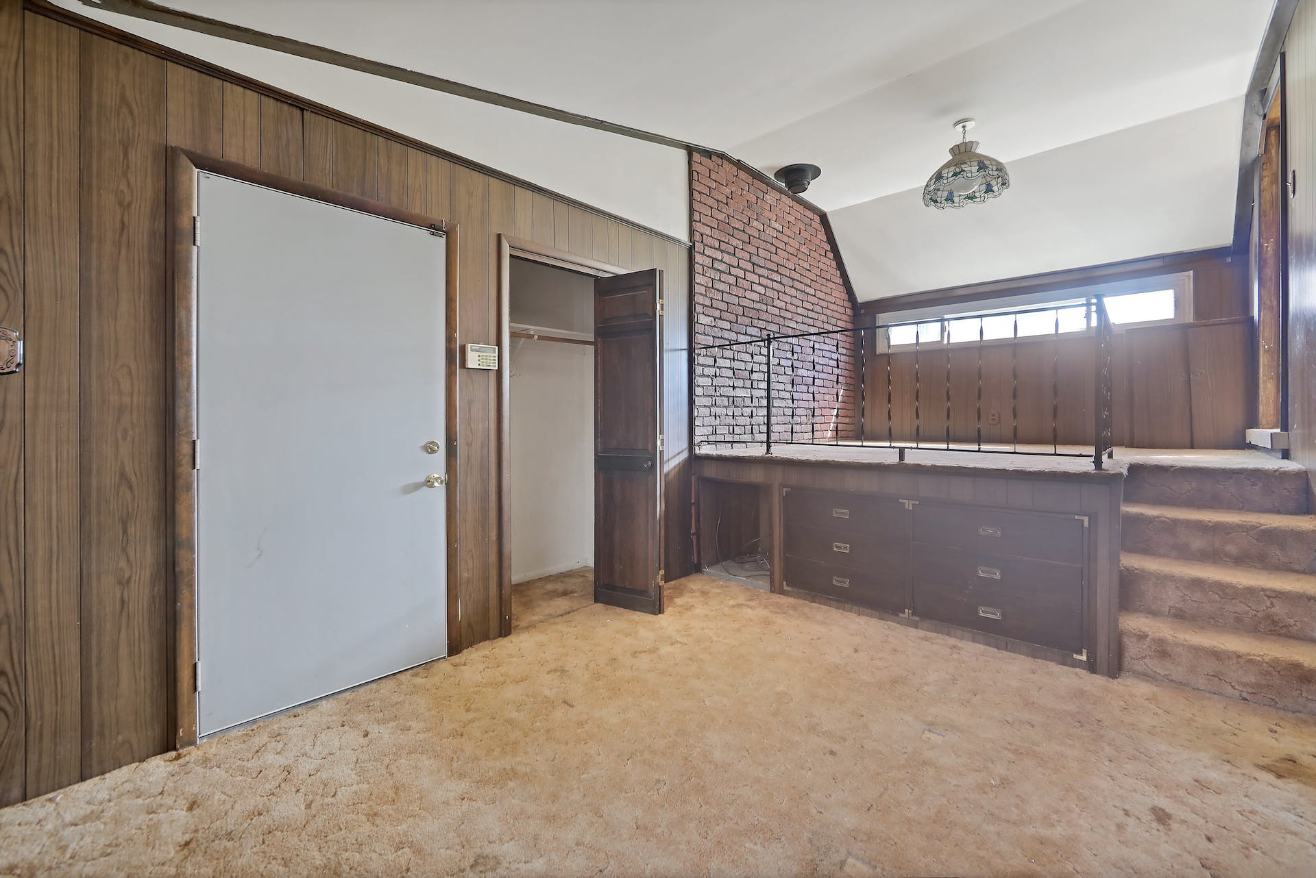 315 Graphic Boulevard 