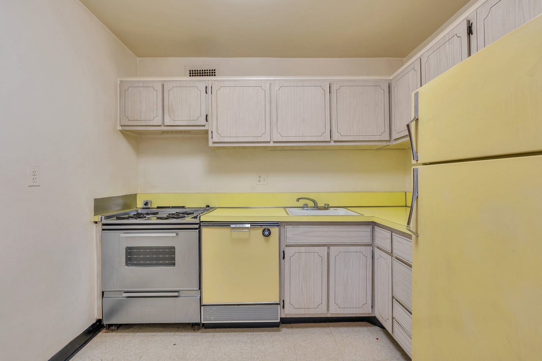 2100 Linwood Ave, Unit 23N 