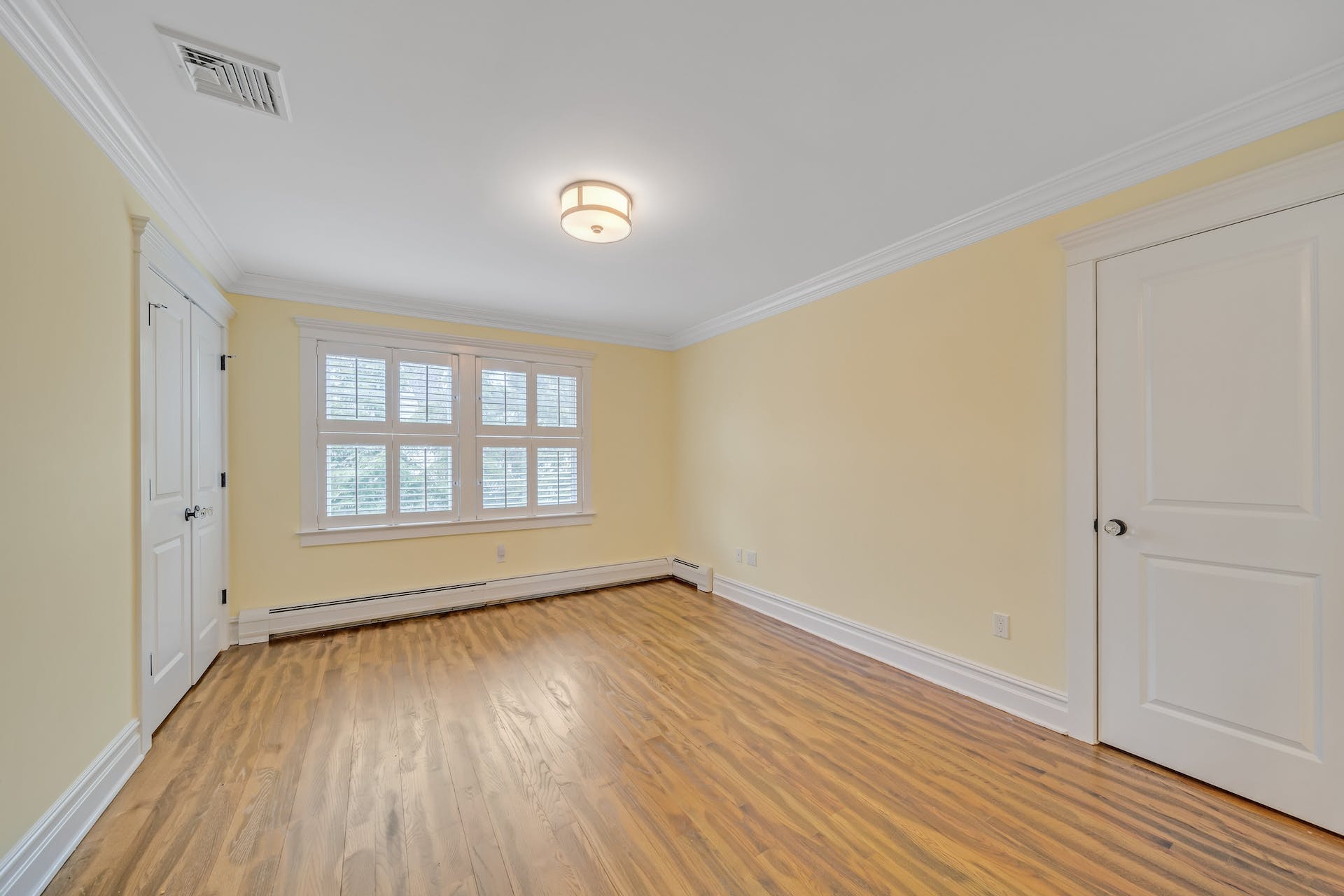 10 Myrtle Avenue 