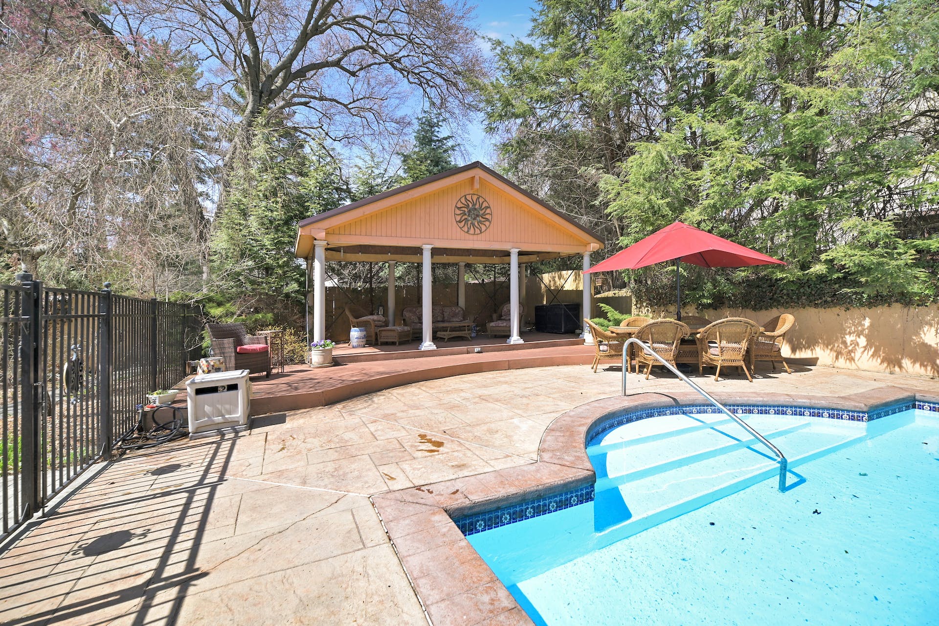 88 Vreeland Avenue 