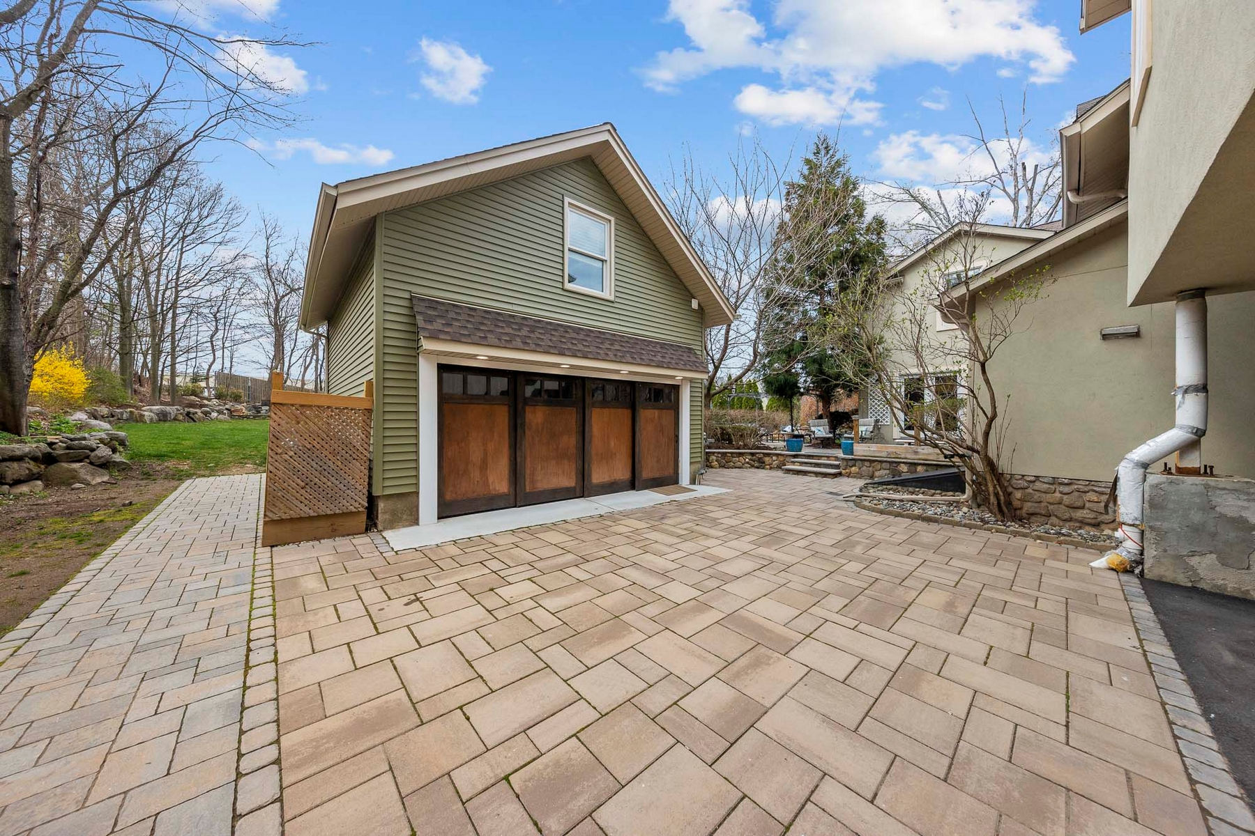 155 Dwight Avenue 
